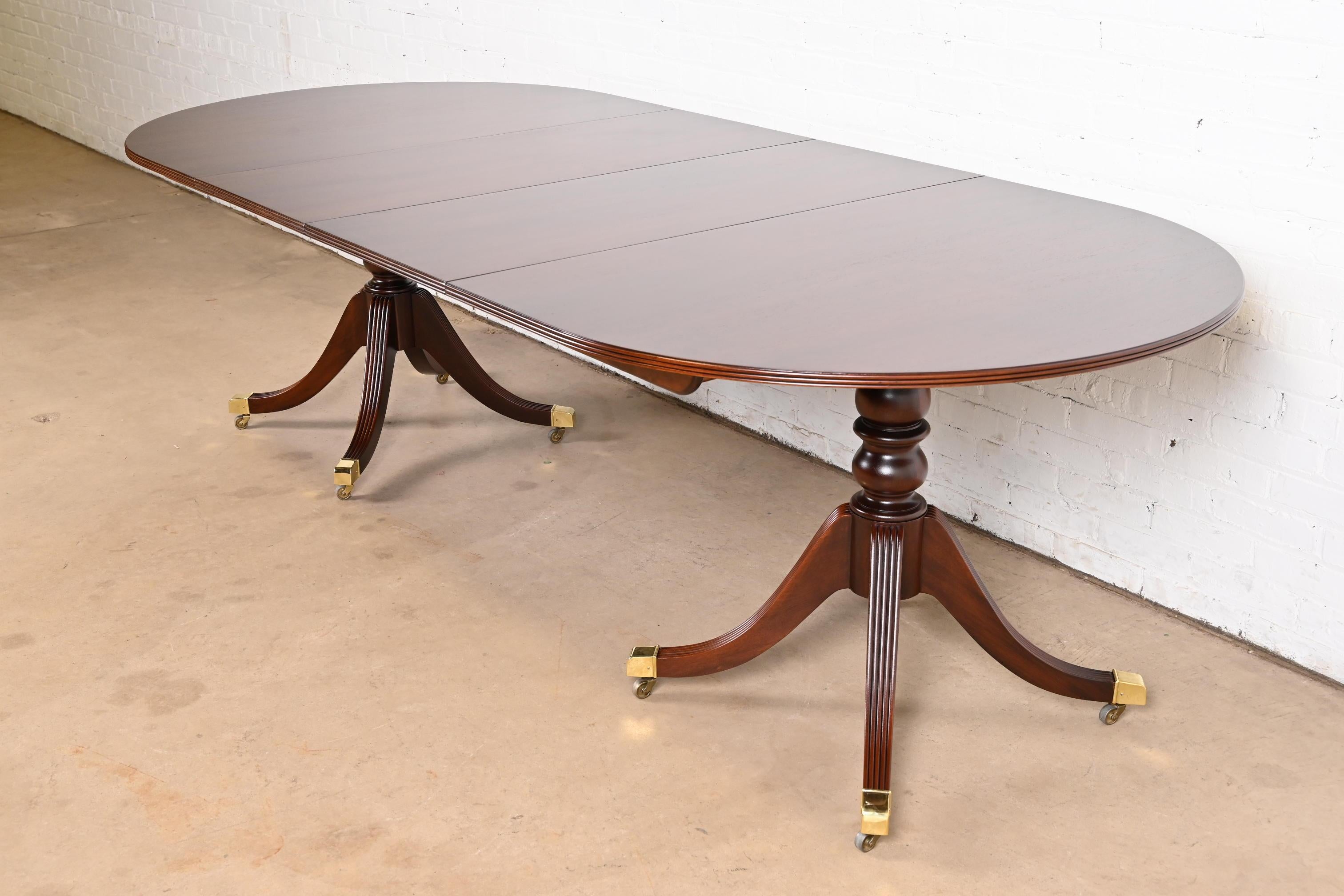 American Baker Furniture Historic Charleston Georgian Mahogany Double Pedestal Table