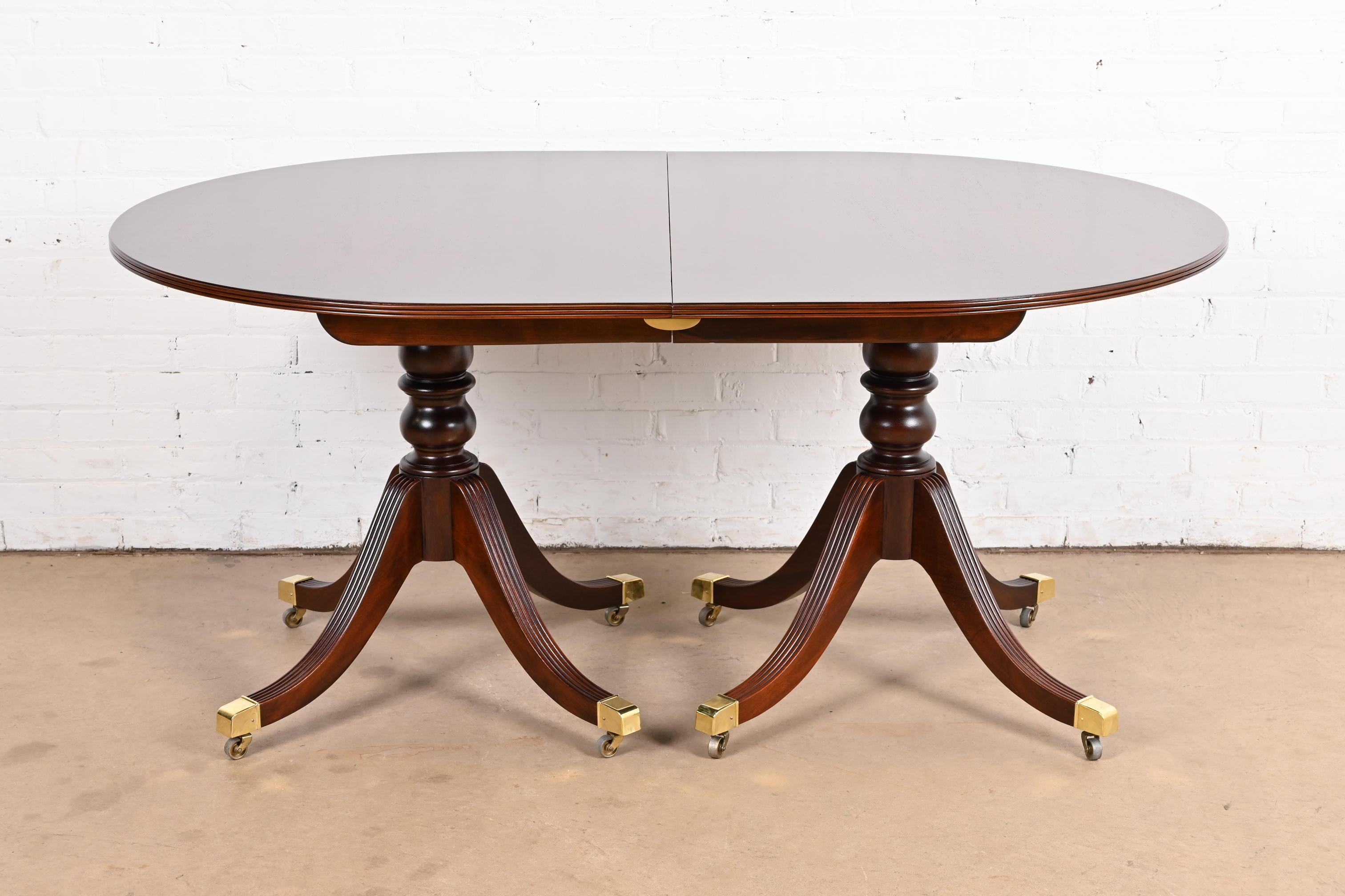 Baker Furniture Historic Charleston Georgian Mahogany Double Pedestal Table 1