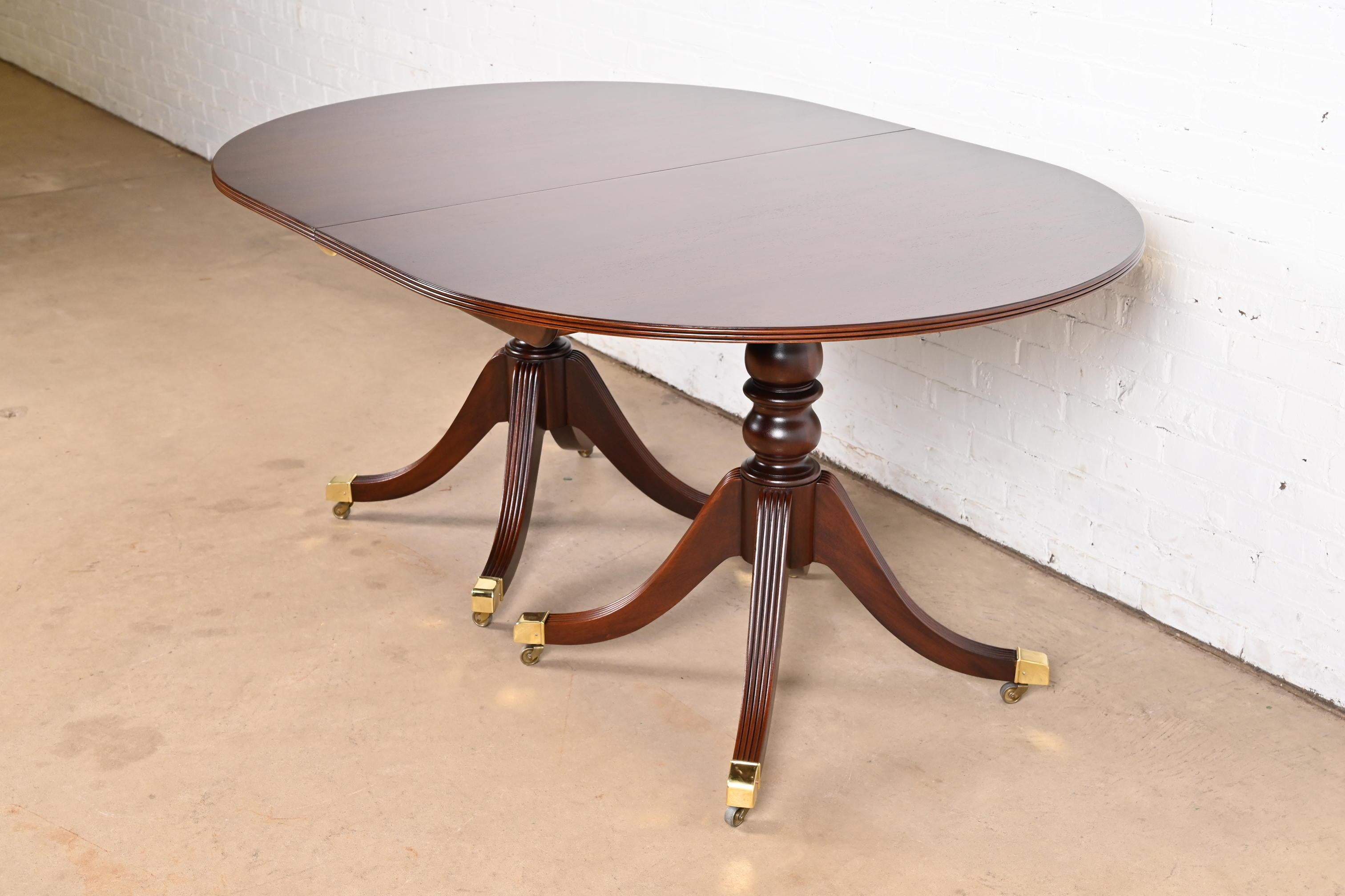 Baker Furniture Historic Charleston Georgian Mahogany Double Pedestal Table 2