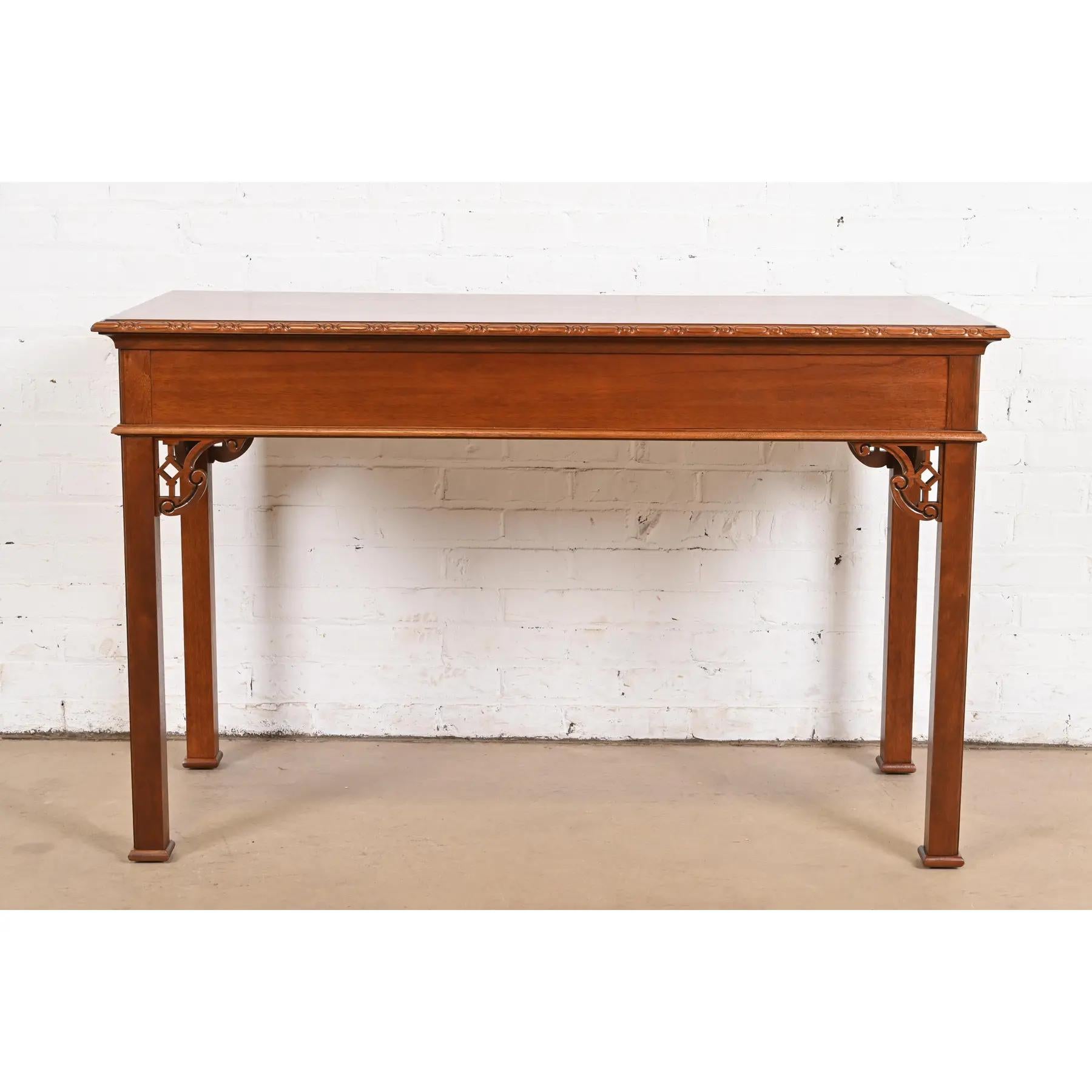 Baker Möbel Historisches Charleston Georgianisch  Schreibtisch, neu lackiert im Angebot 6