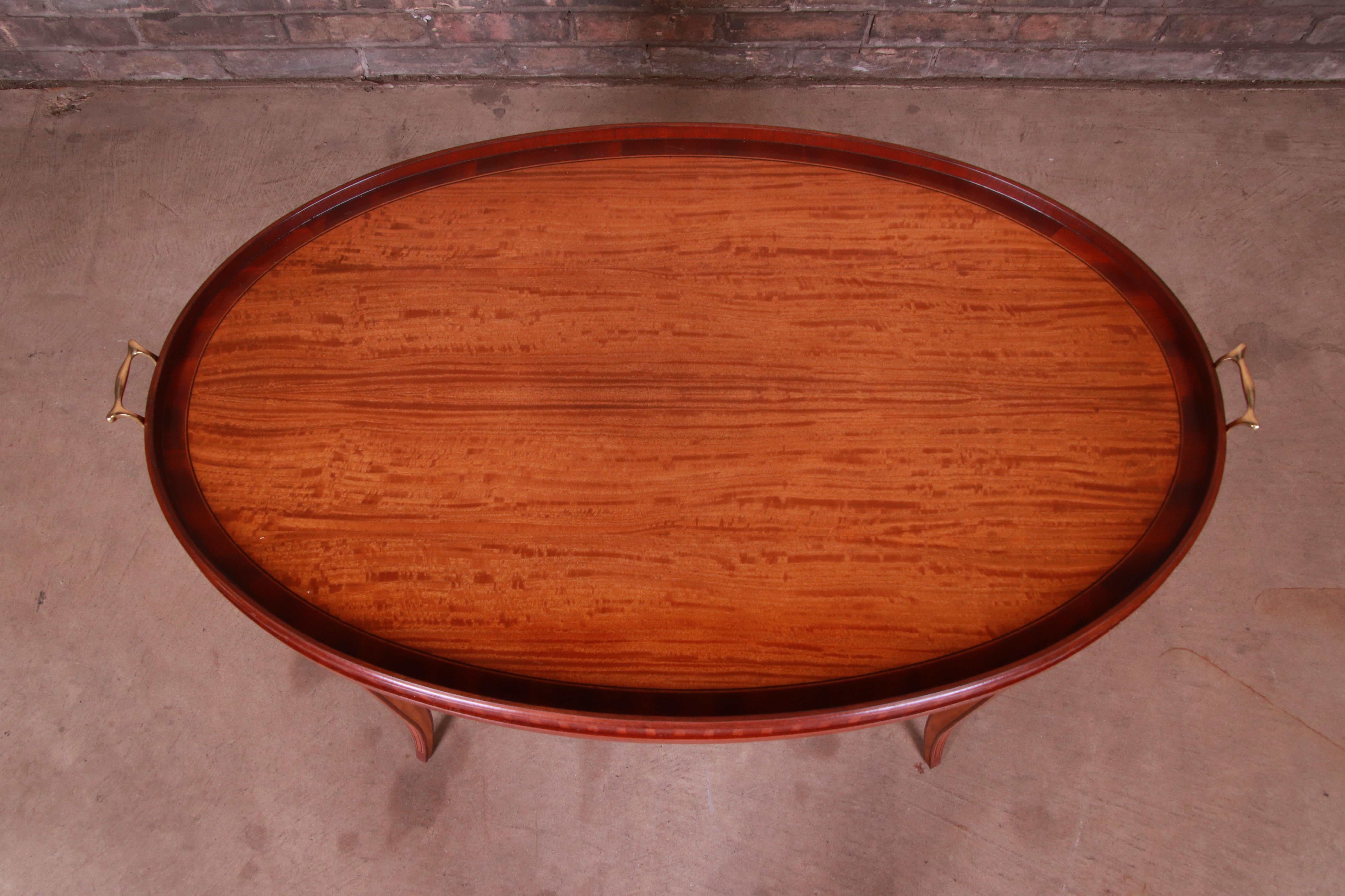 Baker Furniture Table basse historique Charleston en acajou incrusté et bois de citronnier en vente 2