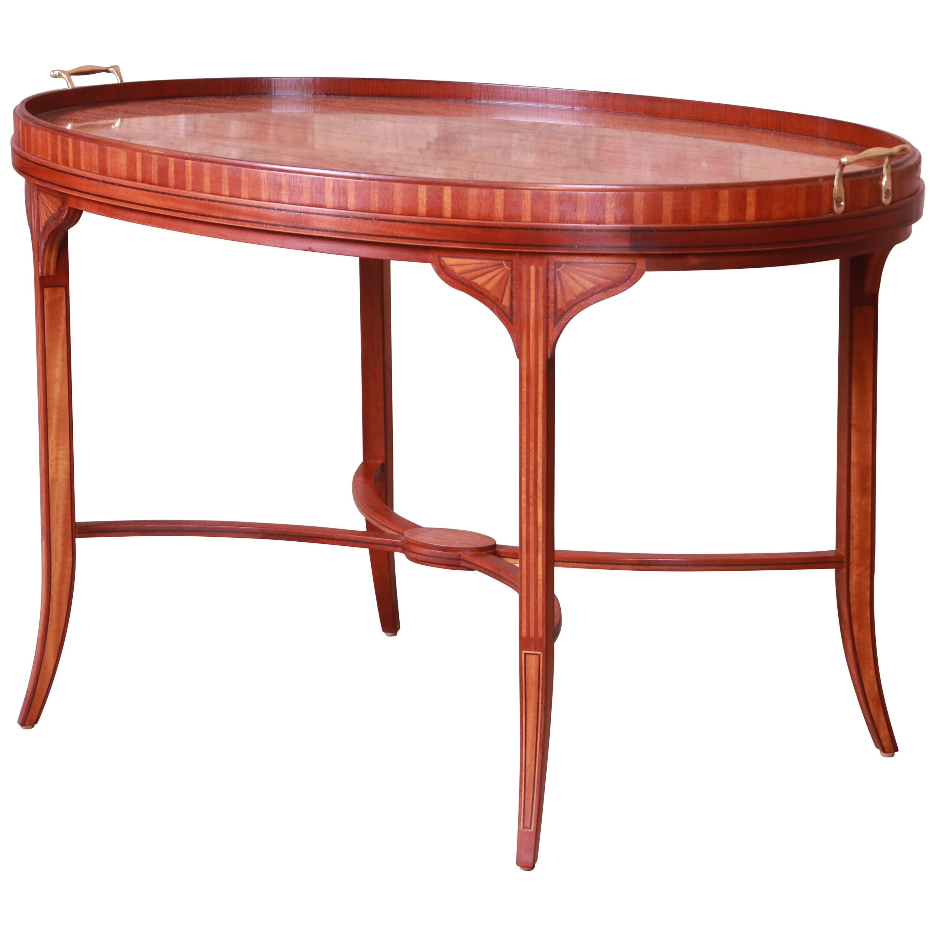 Baker Furniture Table basse historique Charleston en acajou incrusté et bois de citronnier en vente