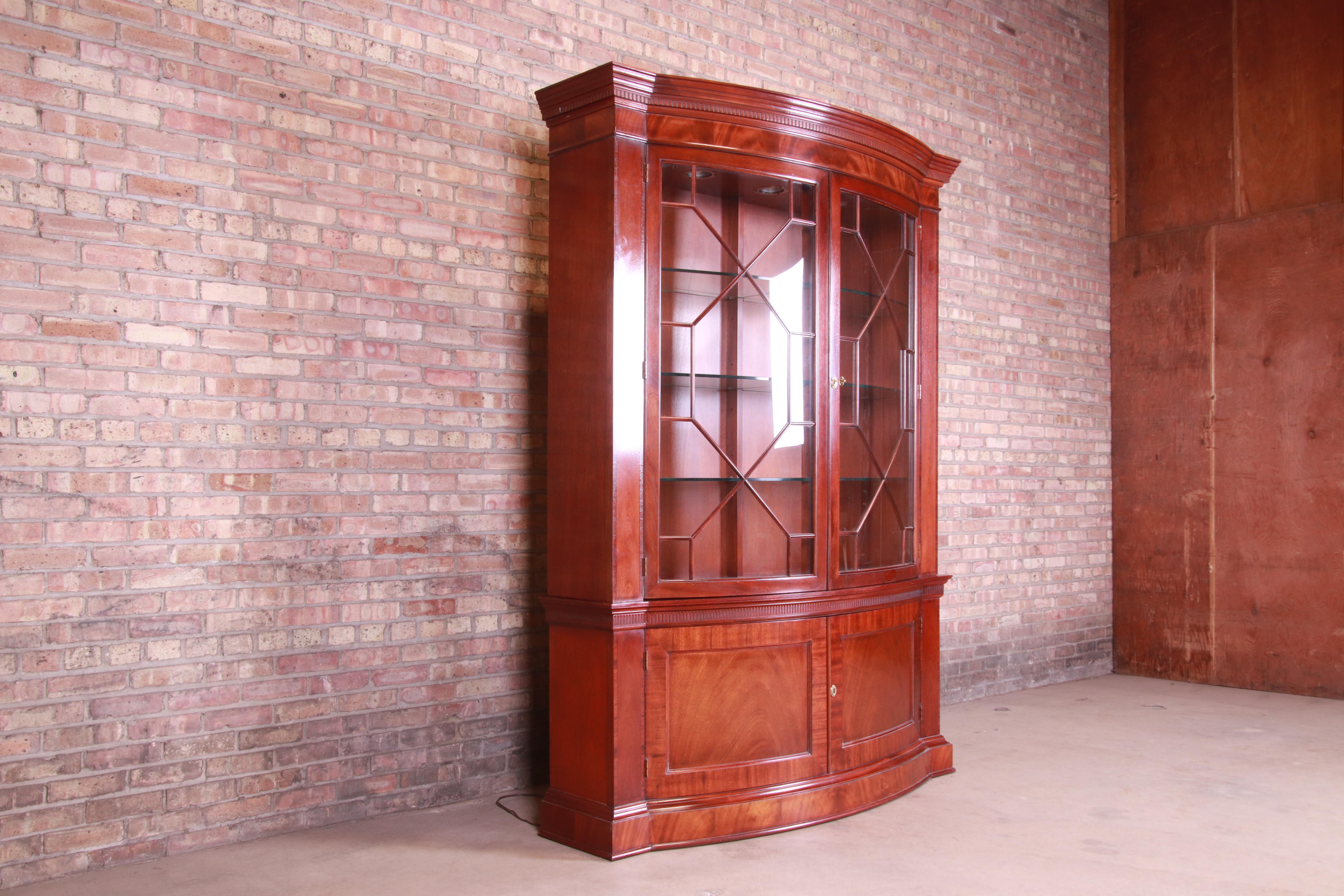 Baker Furniture Historic Charleston Mahogany Breakfront Bookcase or Bar Cabinet In Good Condition In South Bend, IN