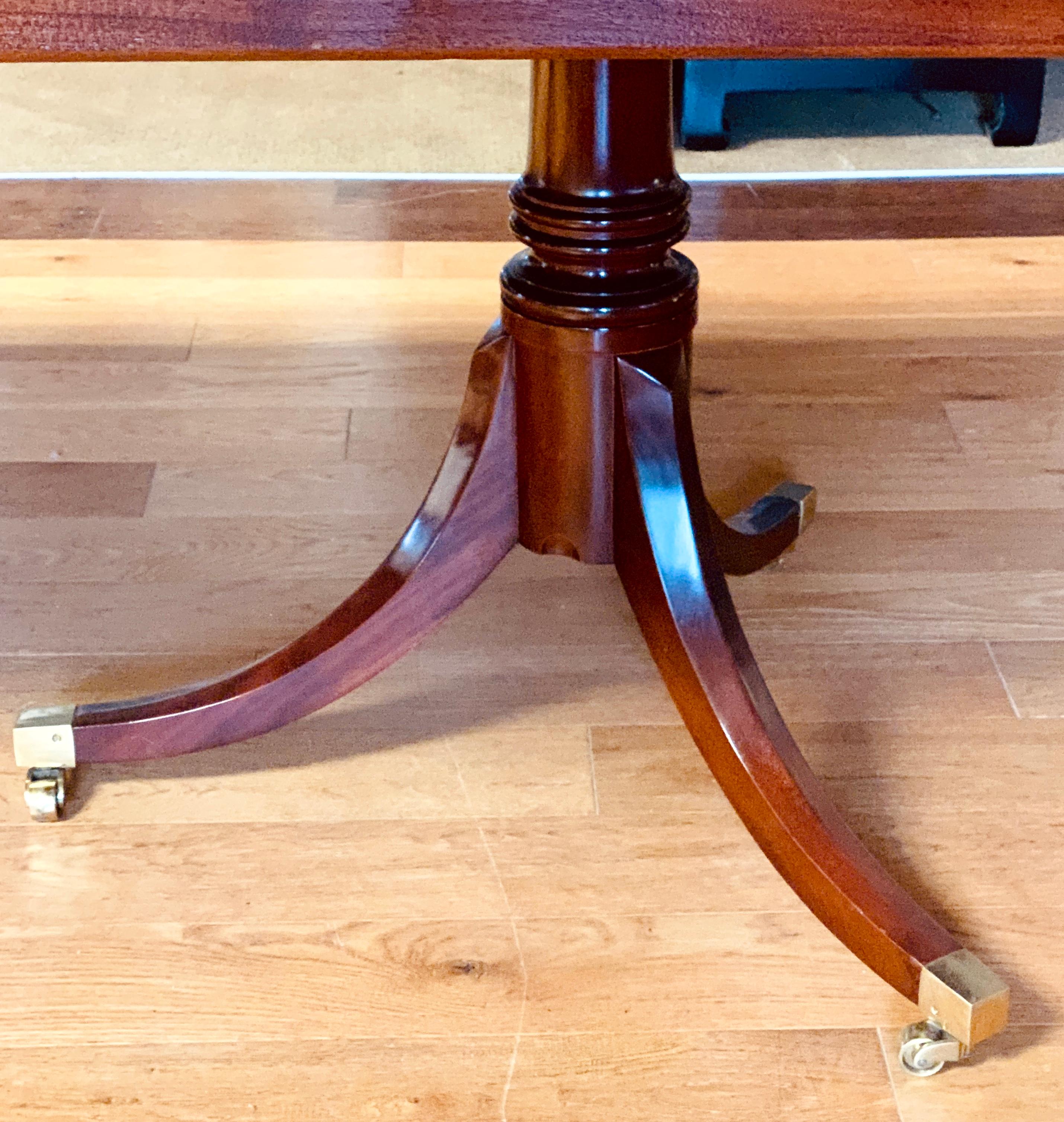 20th Century Baker Furniture Historic Charleston Mahogany Double Pedestal Dining Table