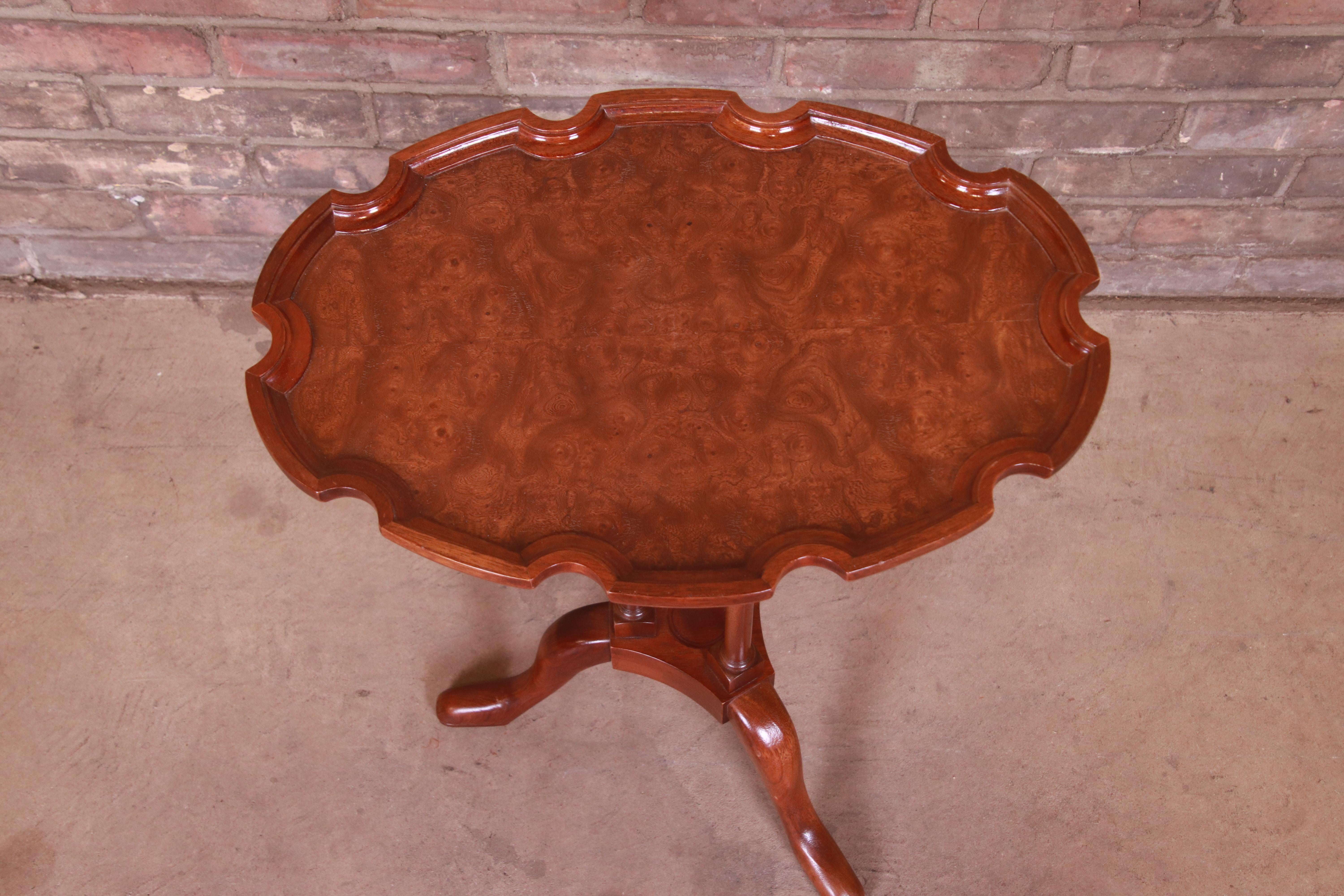Baker Furniture Historic Charleston Queen Anne Mahogany and Burl Wood Tea Table 2