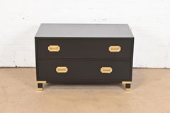 Baker Furniture Hollywood Regency Cassettiera Campagna laccata nera