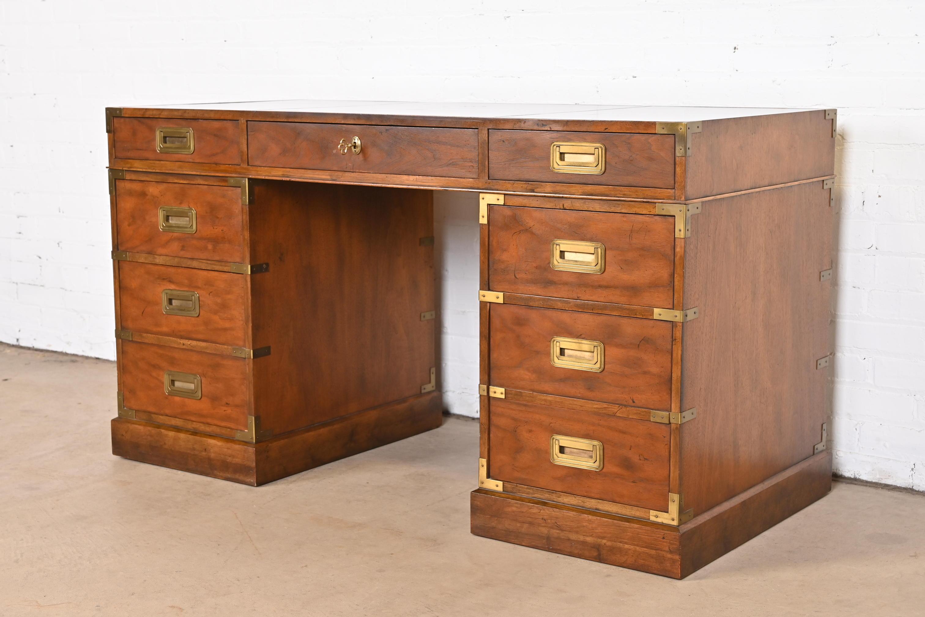 Baker Furniture Hollywood Regency Campaign Walnut Leather Top Desk, 1960s In Good Condition In South Bend, IN