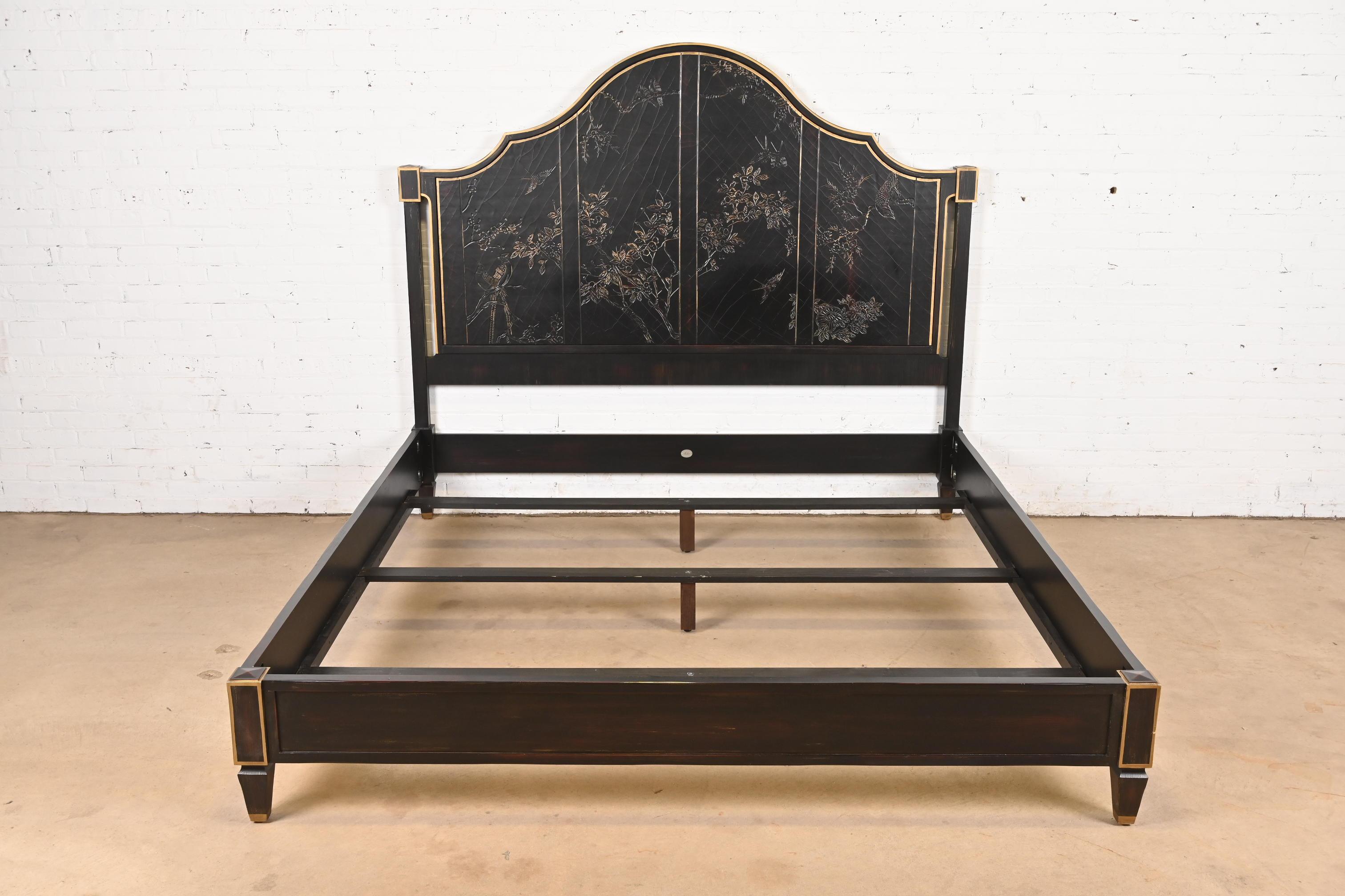 Américain Baker Furniture Hollywood Regency Chinoiserie Ebonized King Size Bed (lit king size) en vente
