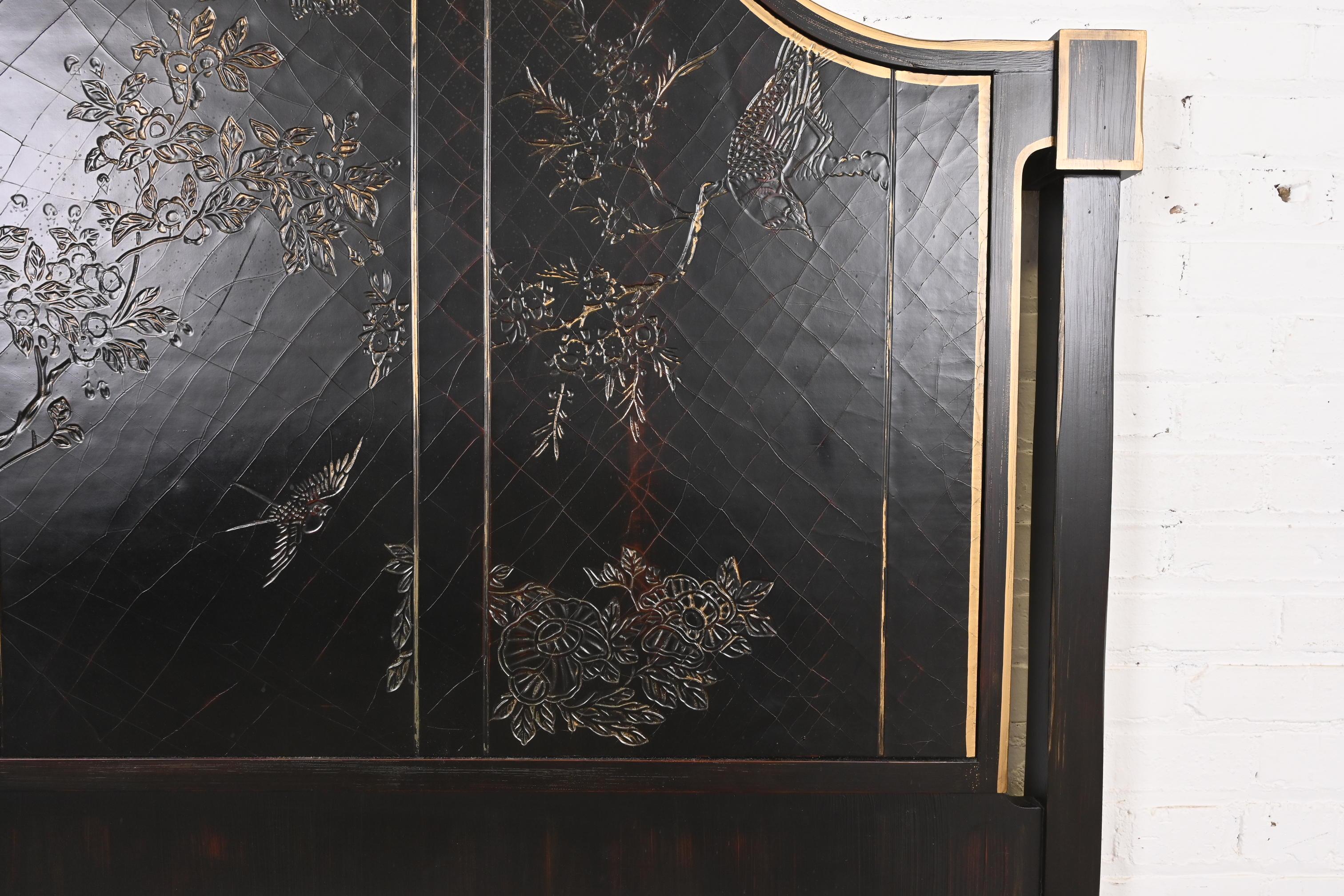 Baker Furniture Hollywood Regency Chinoiserie Ebonized King Size Bed (lit king size) en vente 2
