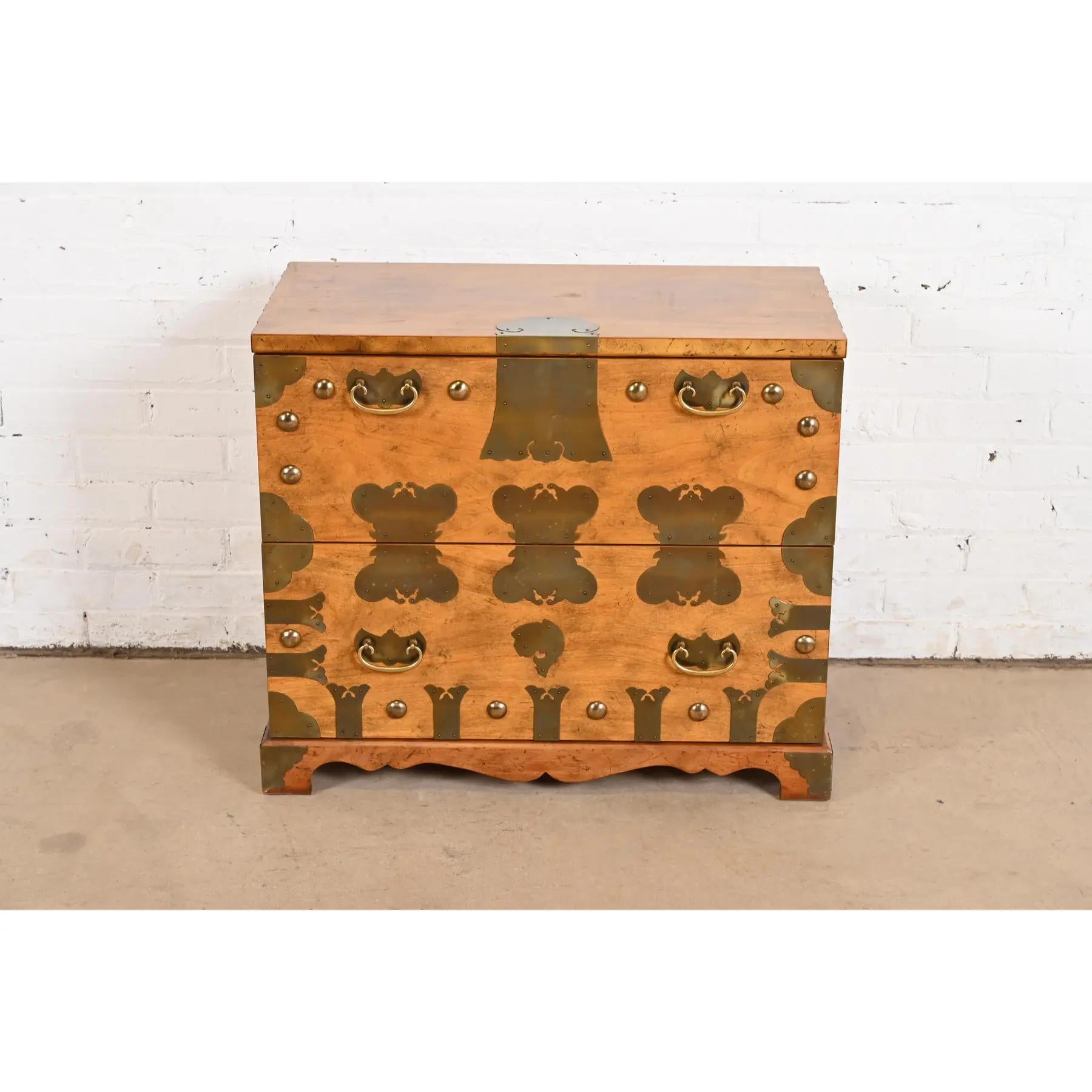 Mid-Century Modern Baker Furniture Hollywood Regency Chinoiserie Korean Tansu Walnut Nightstand For Sale