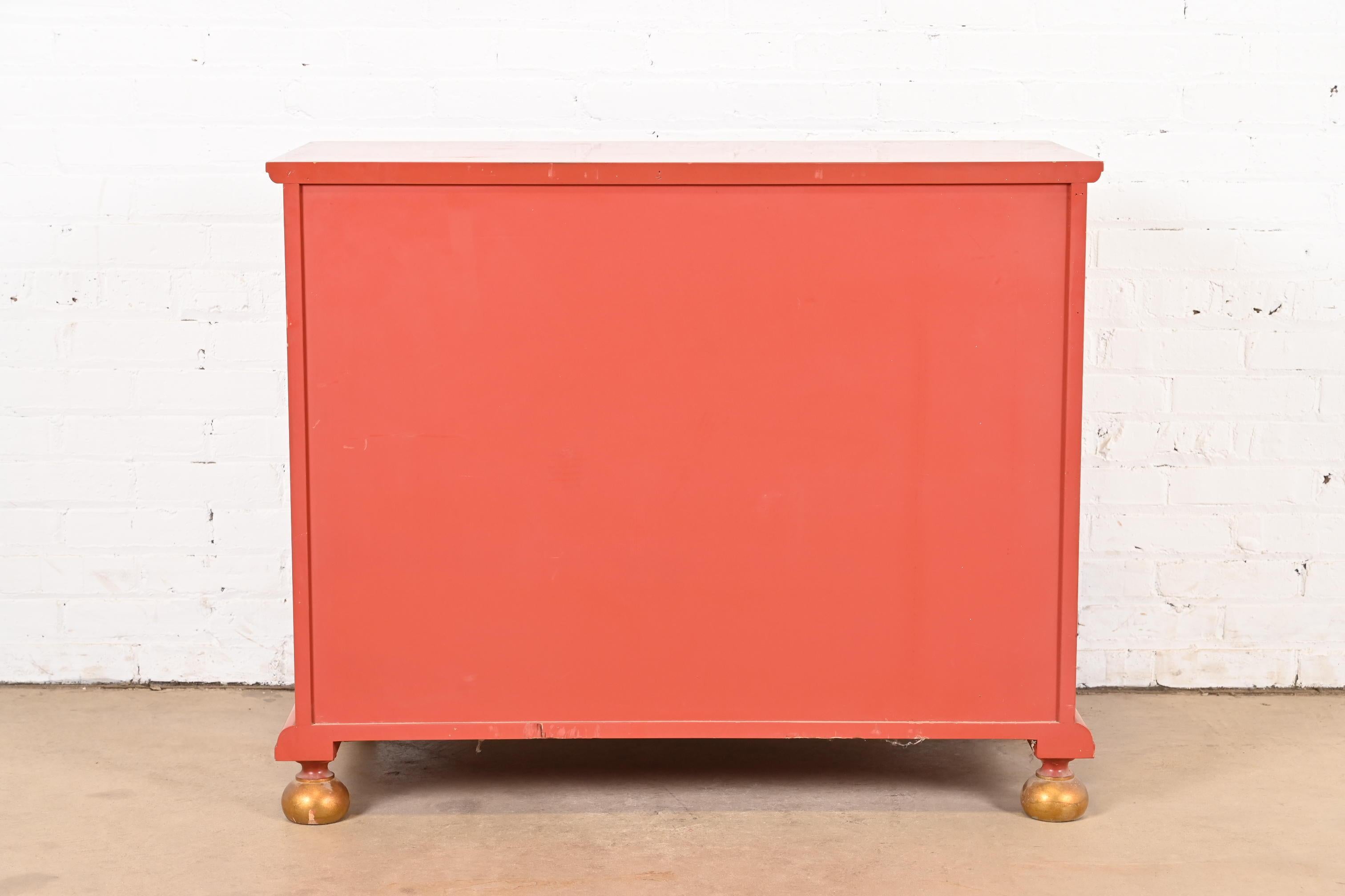 Cassettiera laccata rossa Baker Furniture Hollywood Regency Chinoiserie in vendita 5