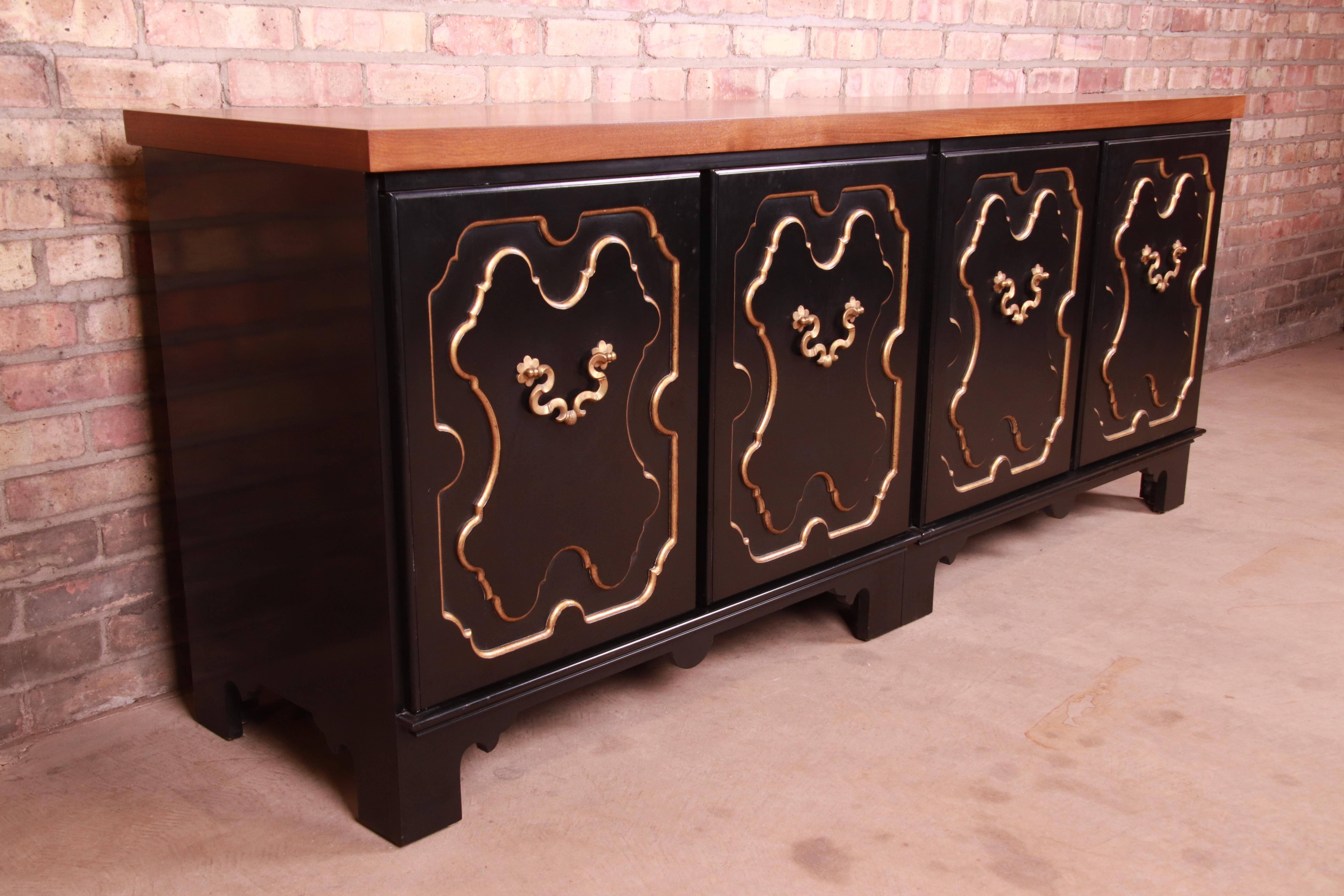 Mid-Century Modern Baker Furniture Hollywood Regency Chinoiserie Sideboard Credenza or Bar Cabinet