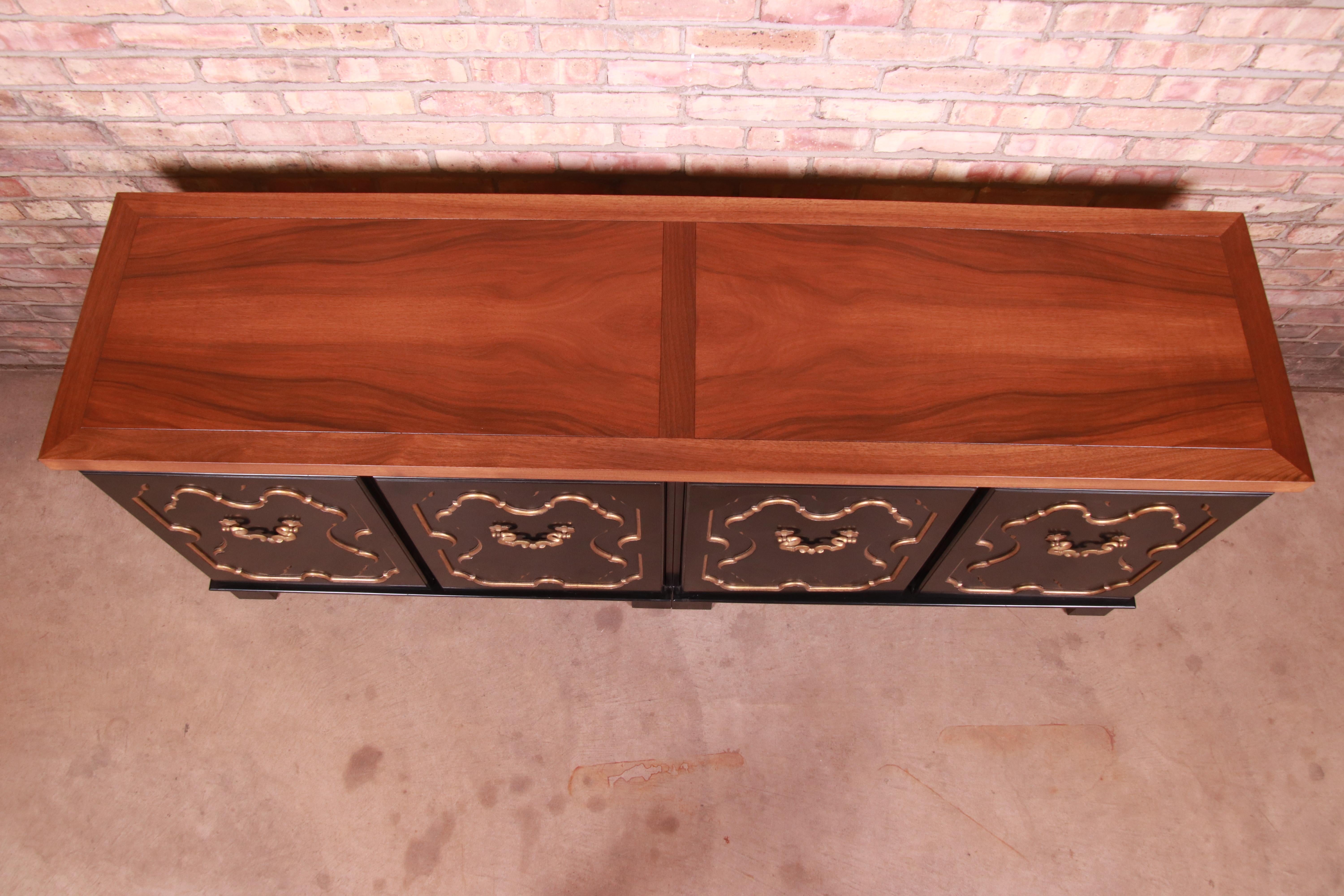 Mid-20th Century Baker Furniture Hollywood Regency Chinoiserie Sideboard Credenza or Bar Cabinet