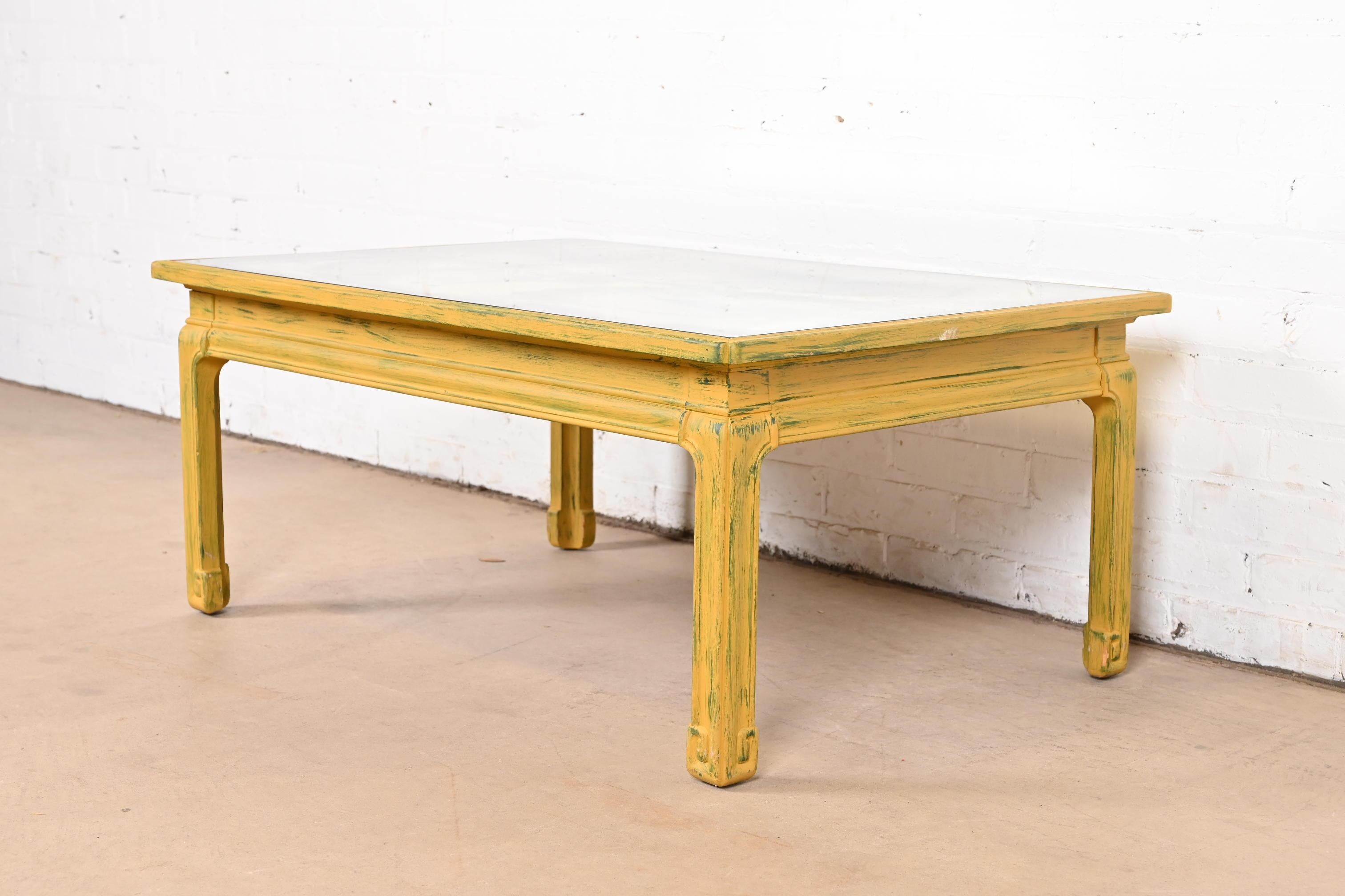 Baker Furniture Hollywood Regency Yellow Lacquered Mirror Top Coffee Table In Good Condition For Sale In South Bend, IN