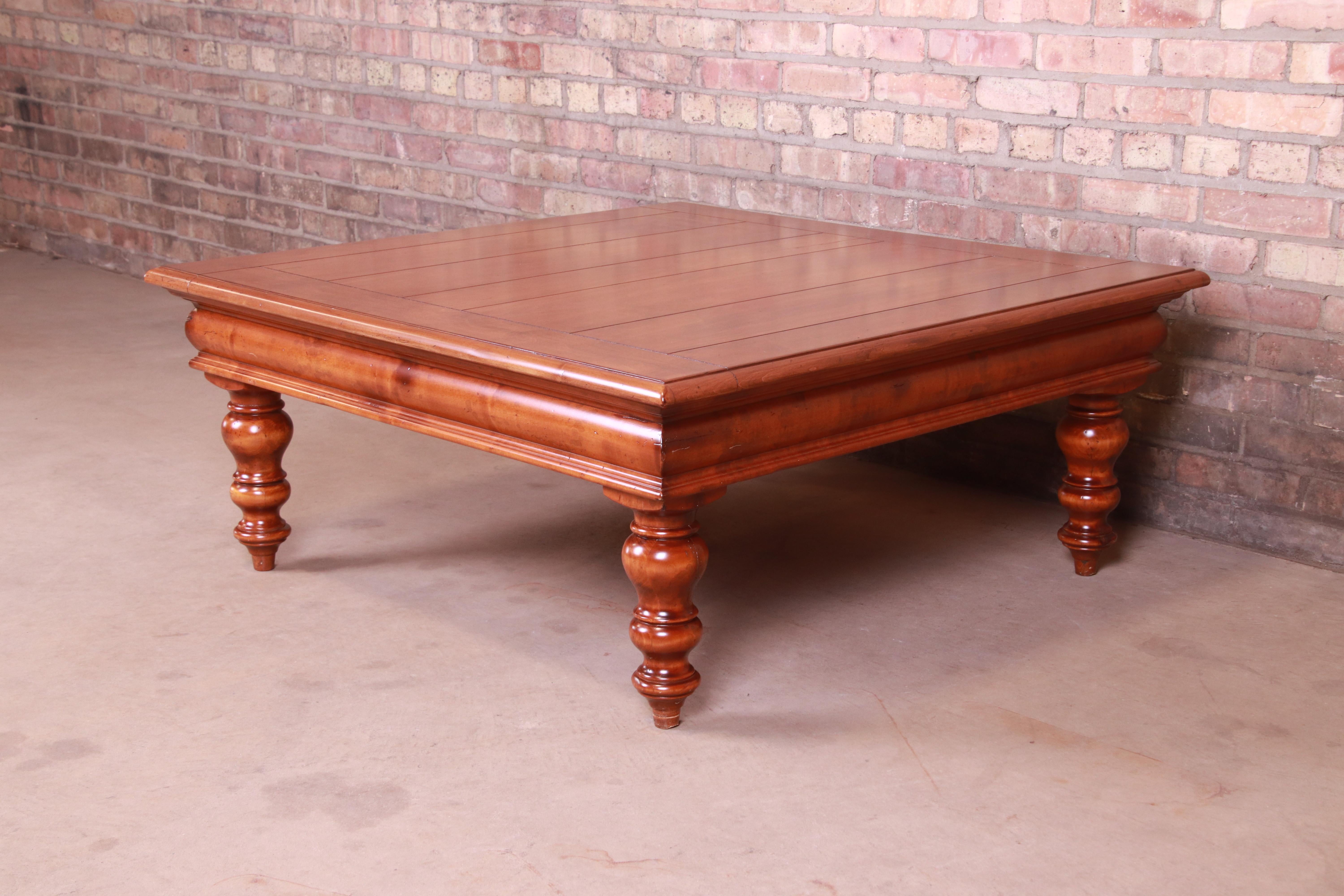 Baker Furniture Italian Provincial Maple Coffee Table, Newly Refinished In Good Condition For Sale In South Bend, IN
