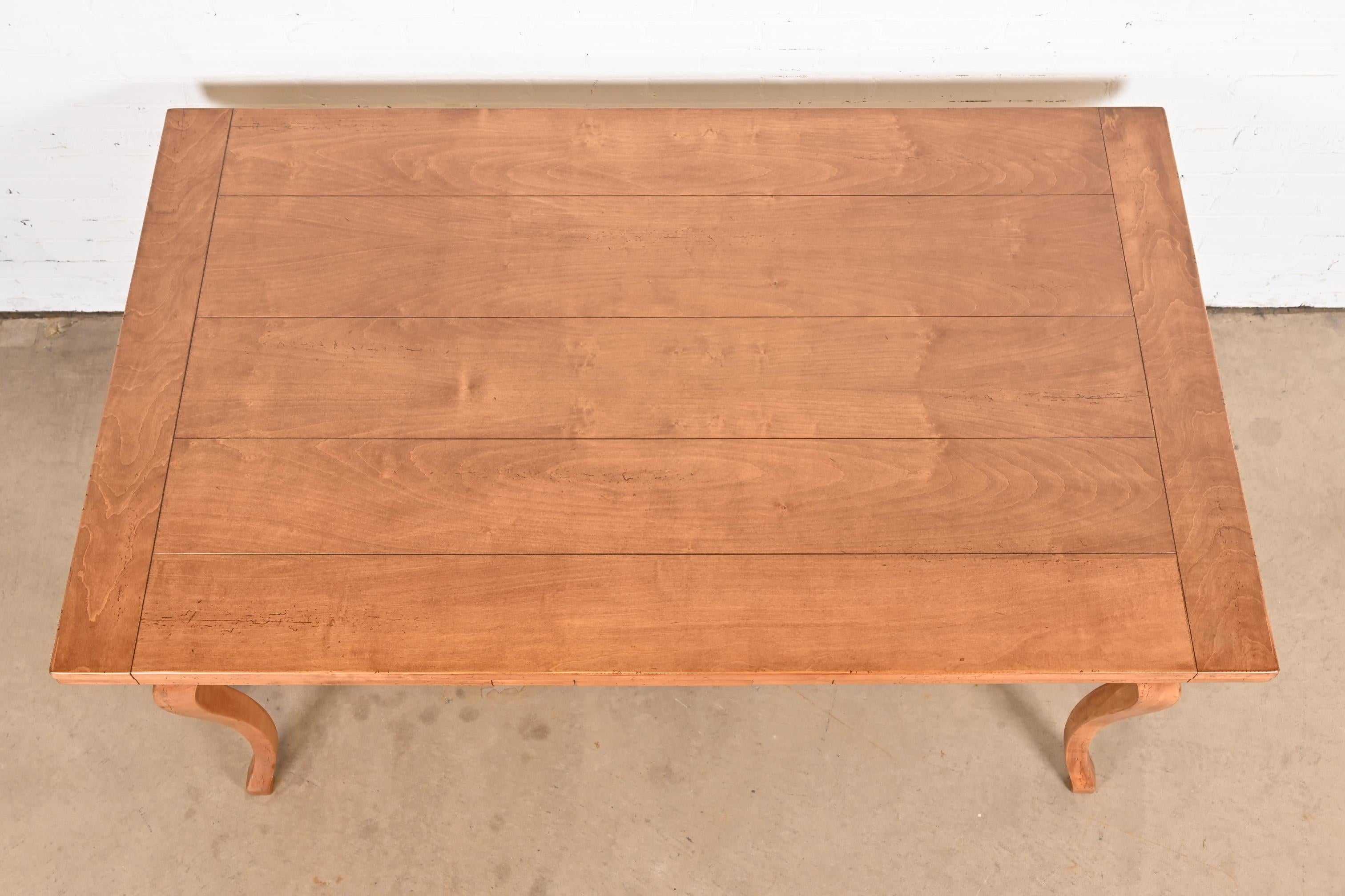 Baker Furniture Italian Provincial Maple Harvest Dining Table, Newly Refinished For Sale 3
