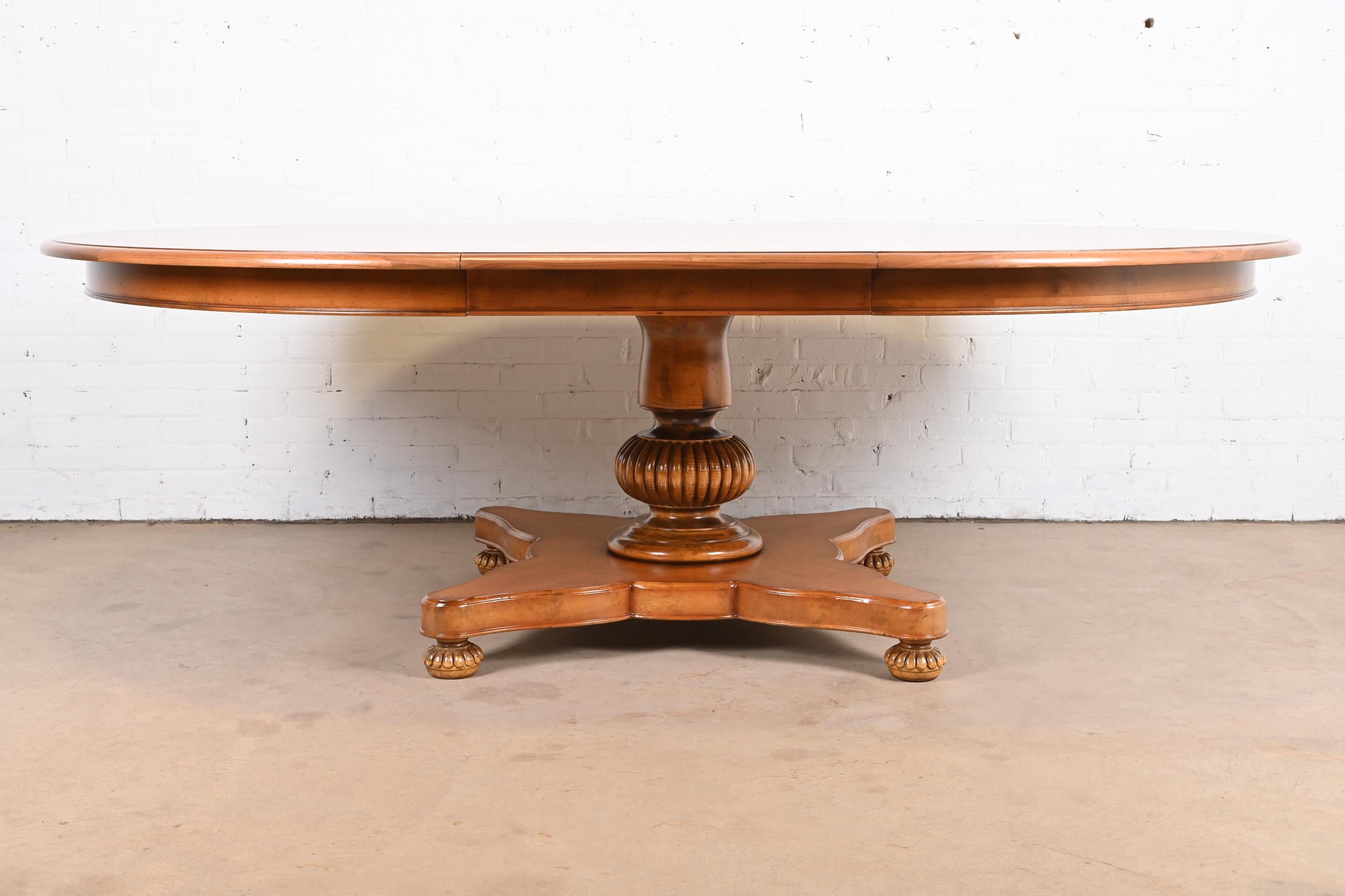 Baker Furniture Italian Provincial Pedestal Extension Dining Table, Refinished For Sale 5