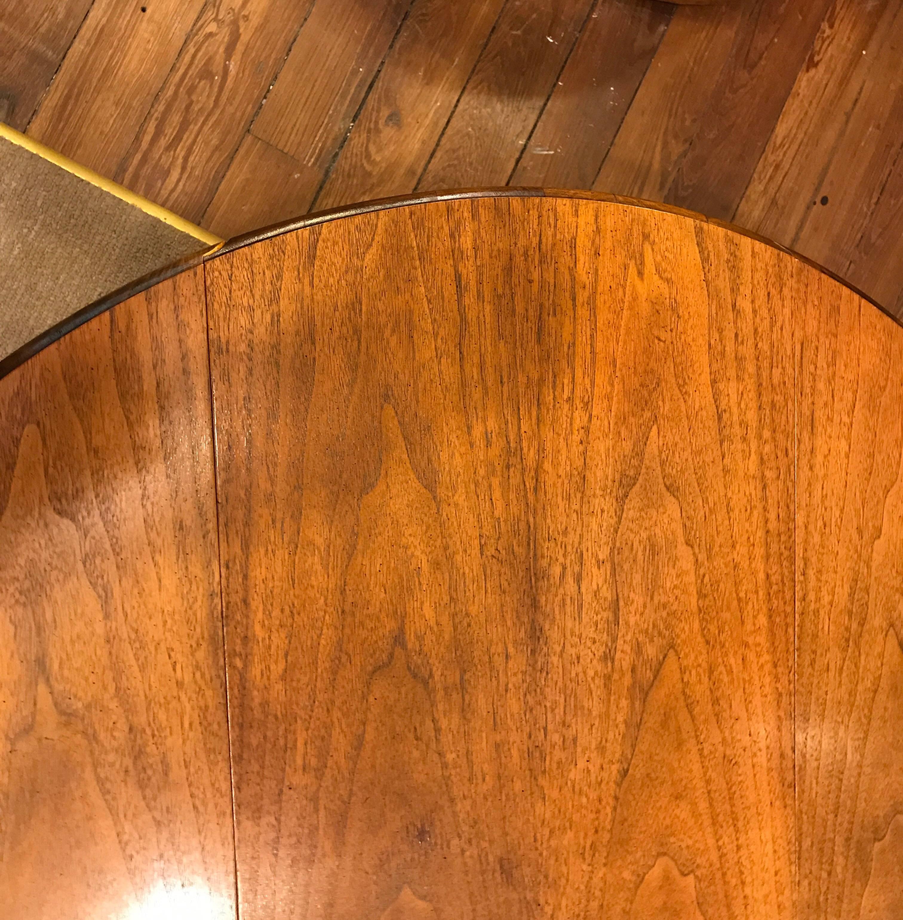 Late 20th Century Baker Furniture Mahogany Drop-Leaf Coffee Table