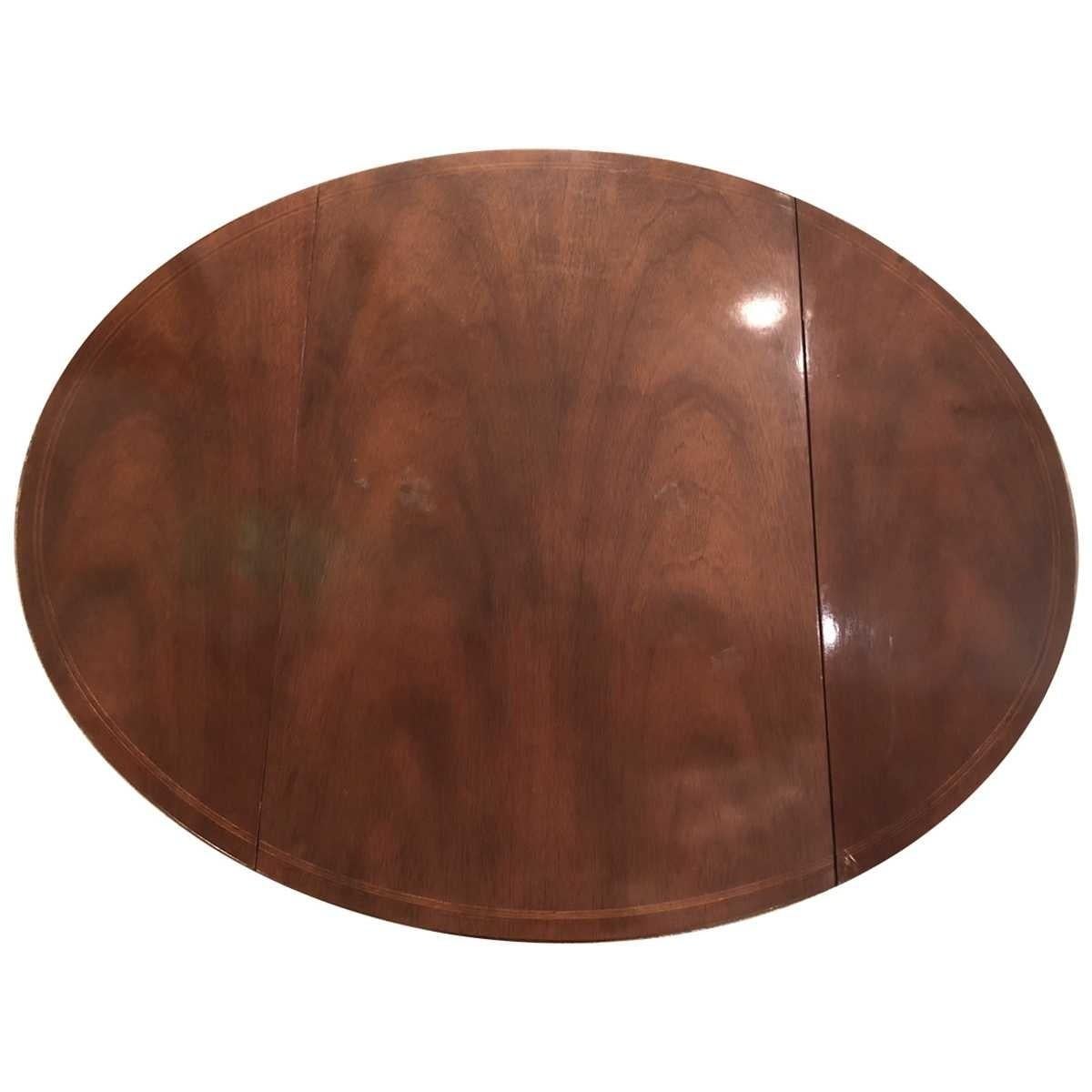 Baker Furniture Mahogany Drop-Leaf Table For Sale 2