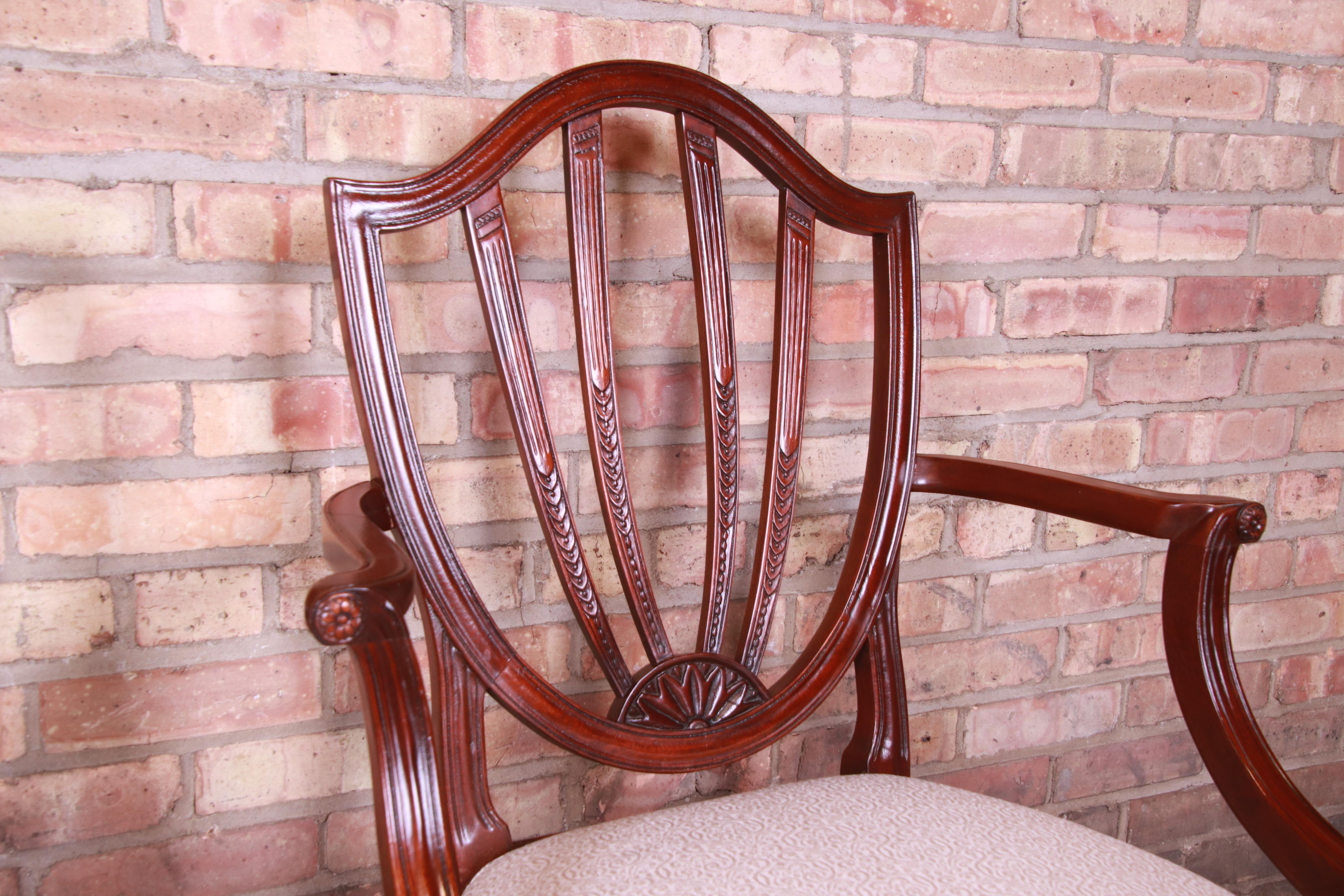Baker Furniture Mahogany Shield Back Dining Chairs, Set of Four In Good Condition In South Bend, IN