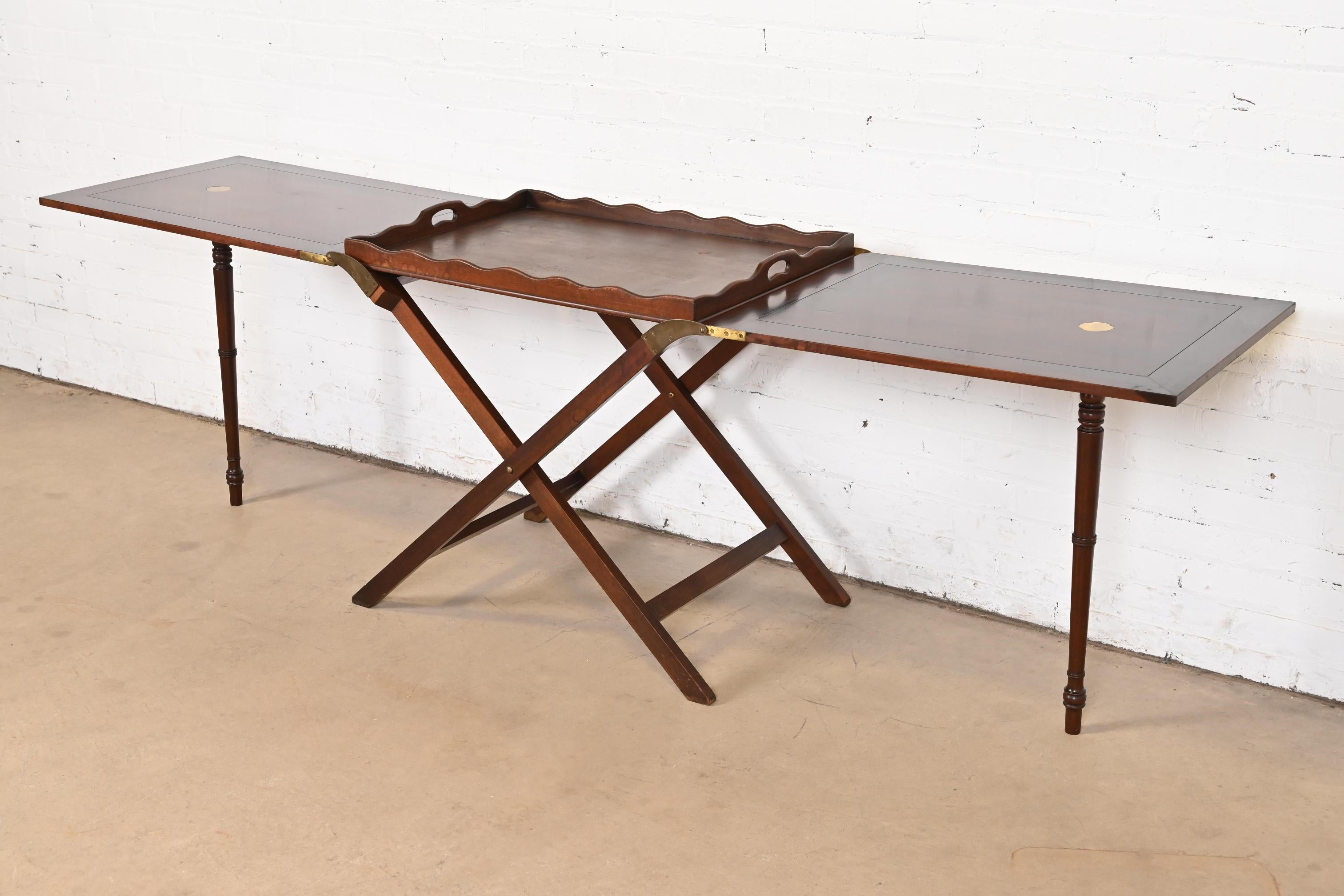 Baker Furniture Mid-Century Campaigner Mahogany Extending Butler Stand en vente 2