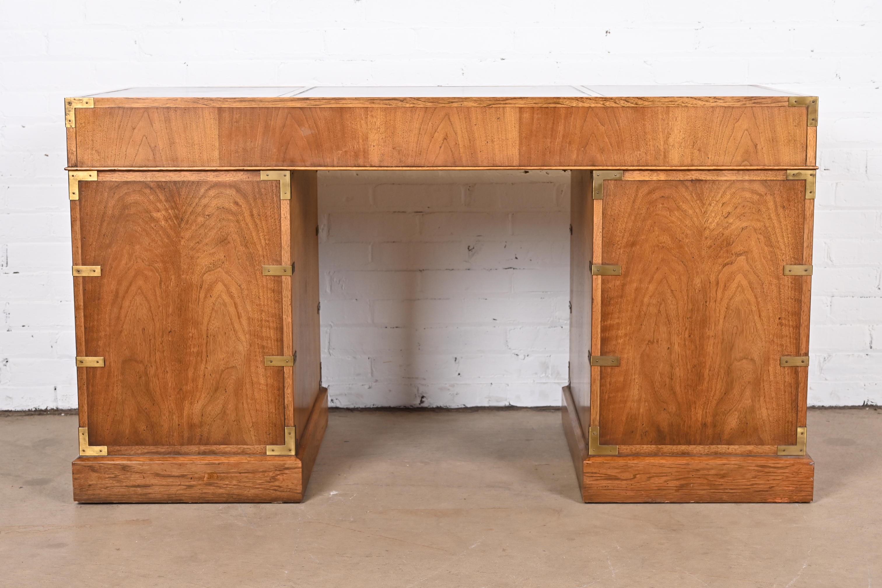 Baker Furniture Mid-Century Hollywood Regency Campaign Walnut Leather Top Desk 5