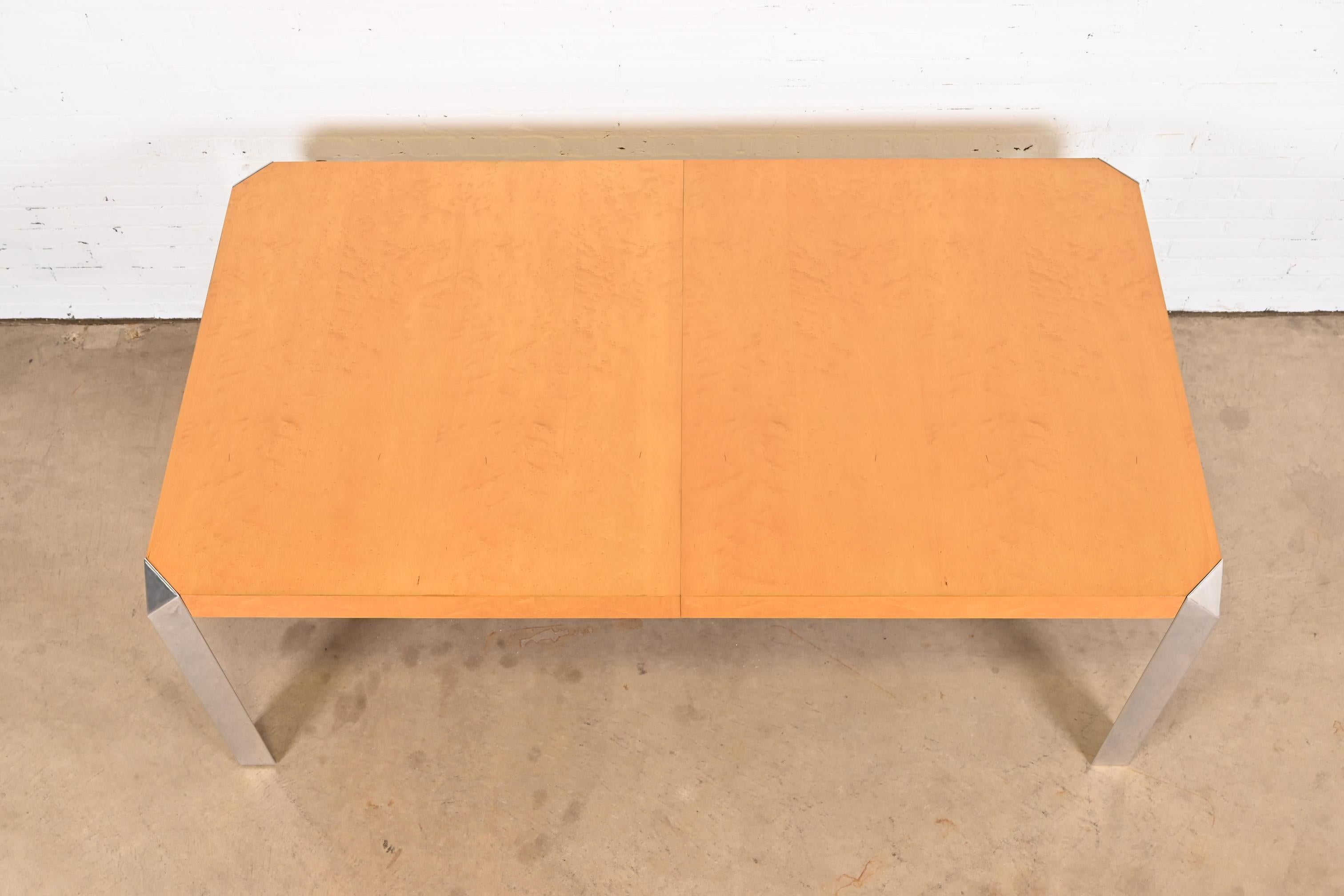Table de salle à manger Baker Furniture en érable piqué et chrome, mi-siècle moderne en vente 9