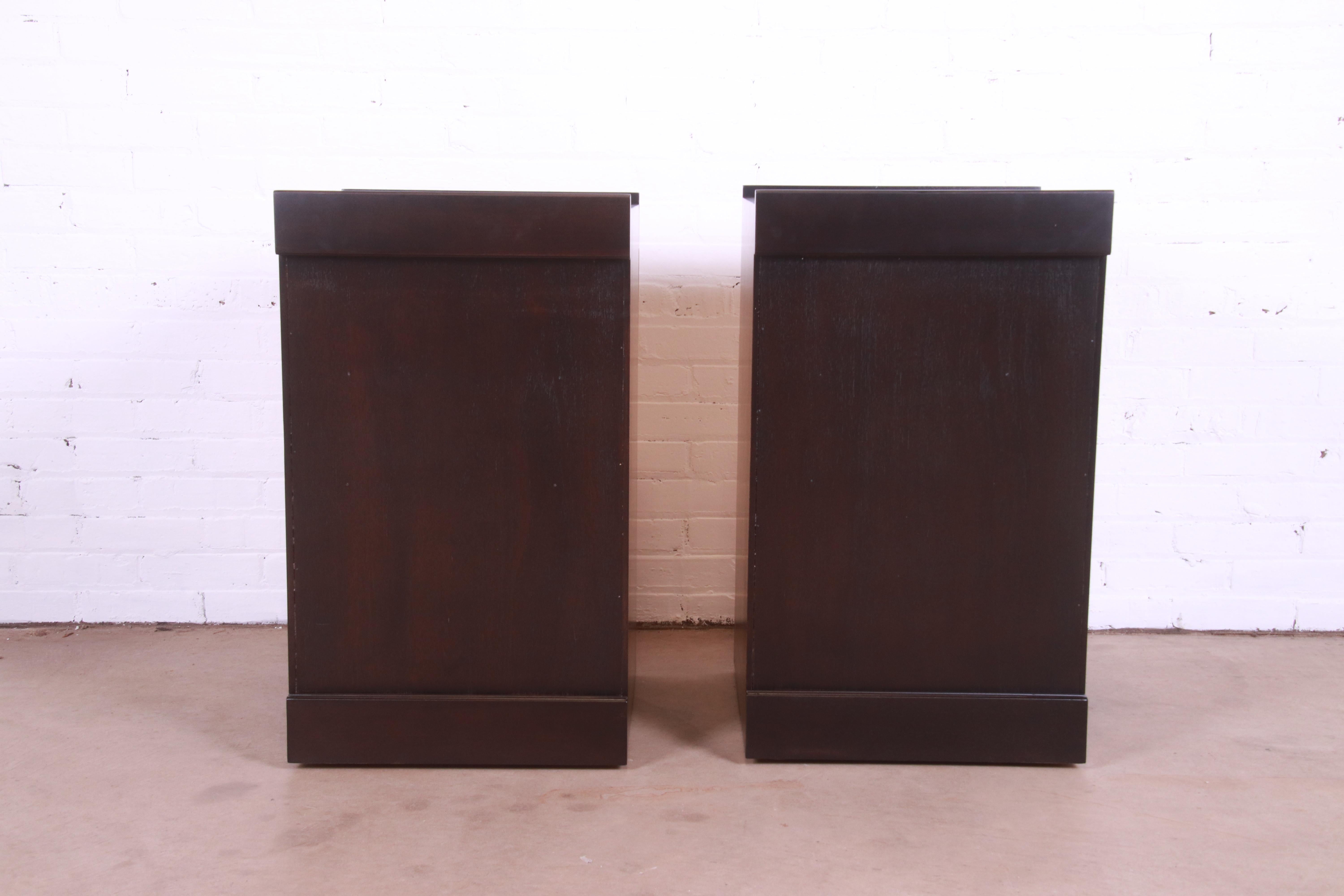 Baker Furniture Mid-Century Modern Birdseye Maple and Ebonized Bedside Chests For Sale 11