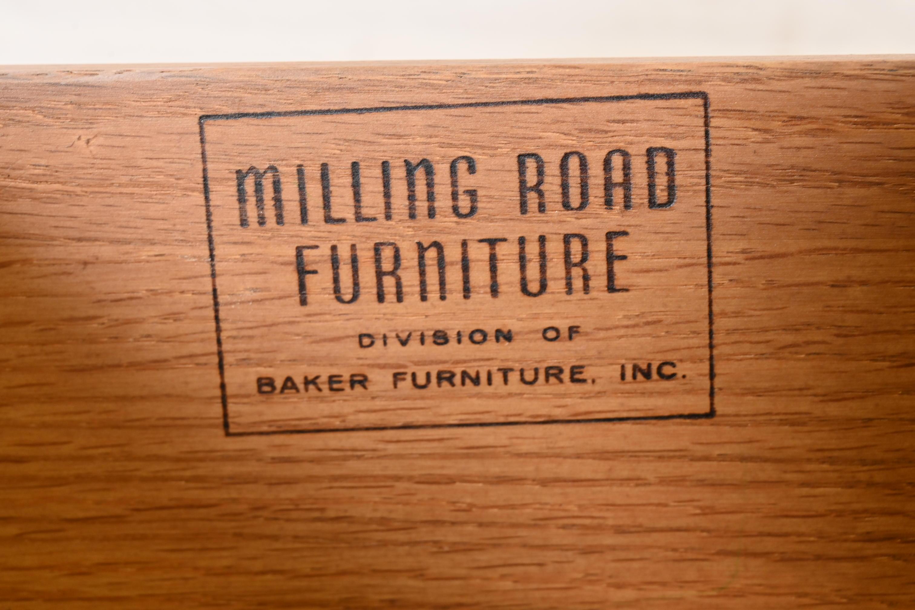 Baker Furniture - Server o carrello da bar laccato crema, stile metà del secolo scorso in vendita 2