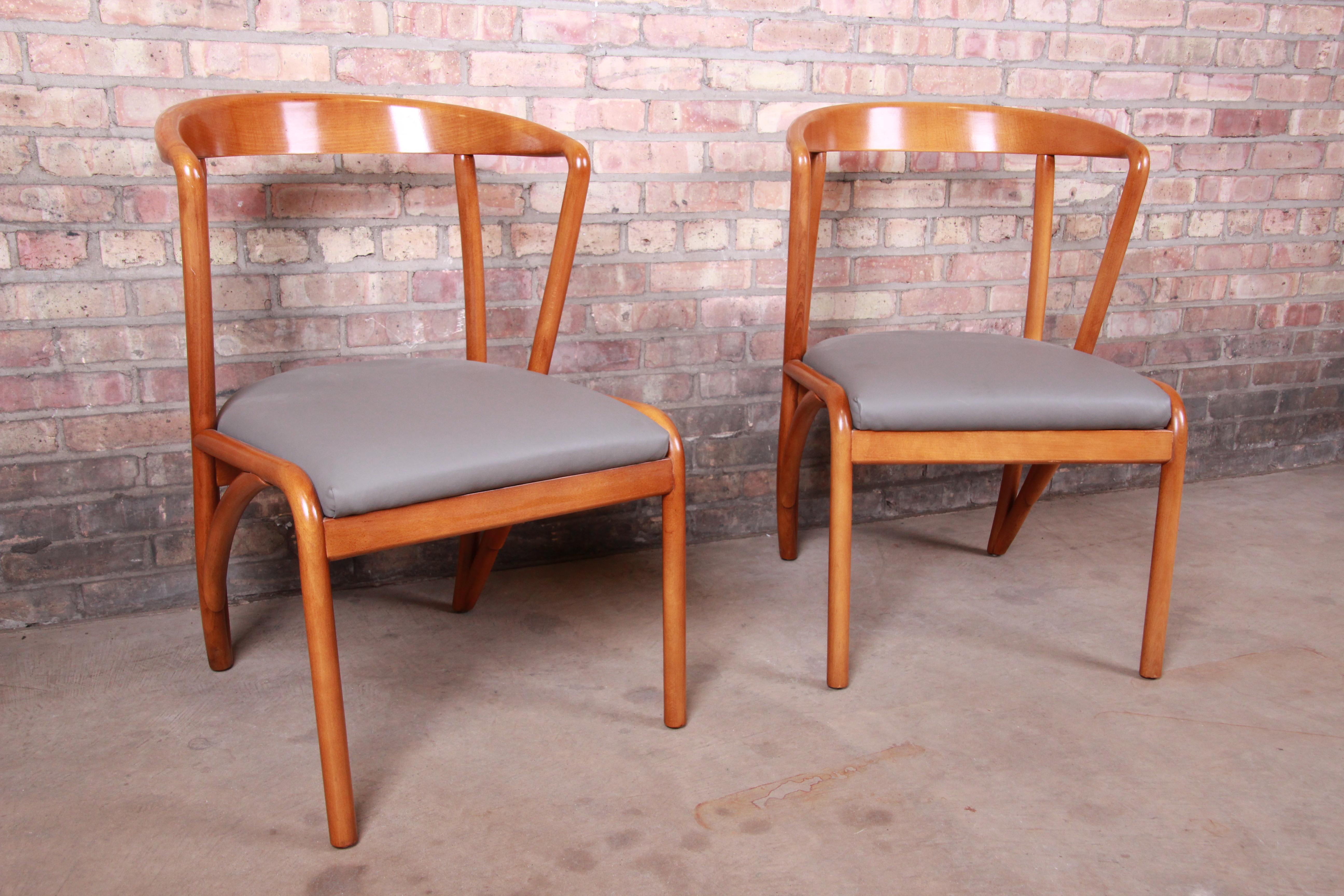 Baker Furniture Mid-Century Modern Sculpted Solid Maple Armchairs, Pair For Sale 1