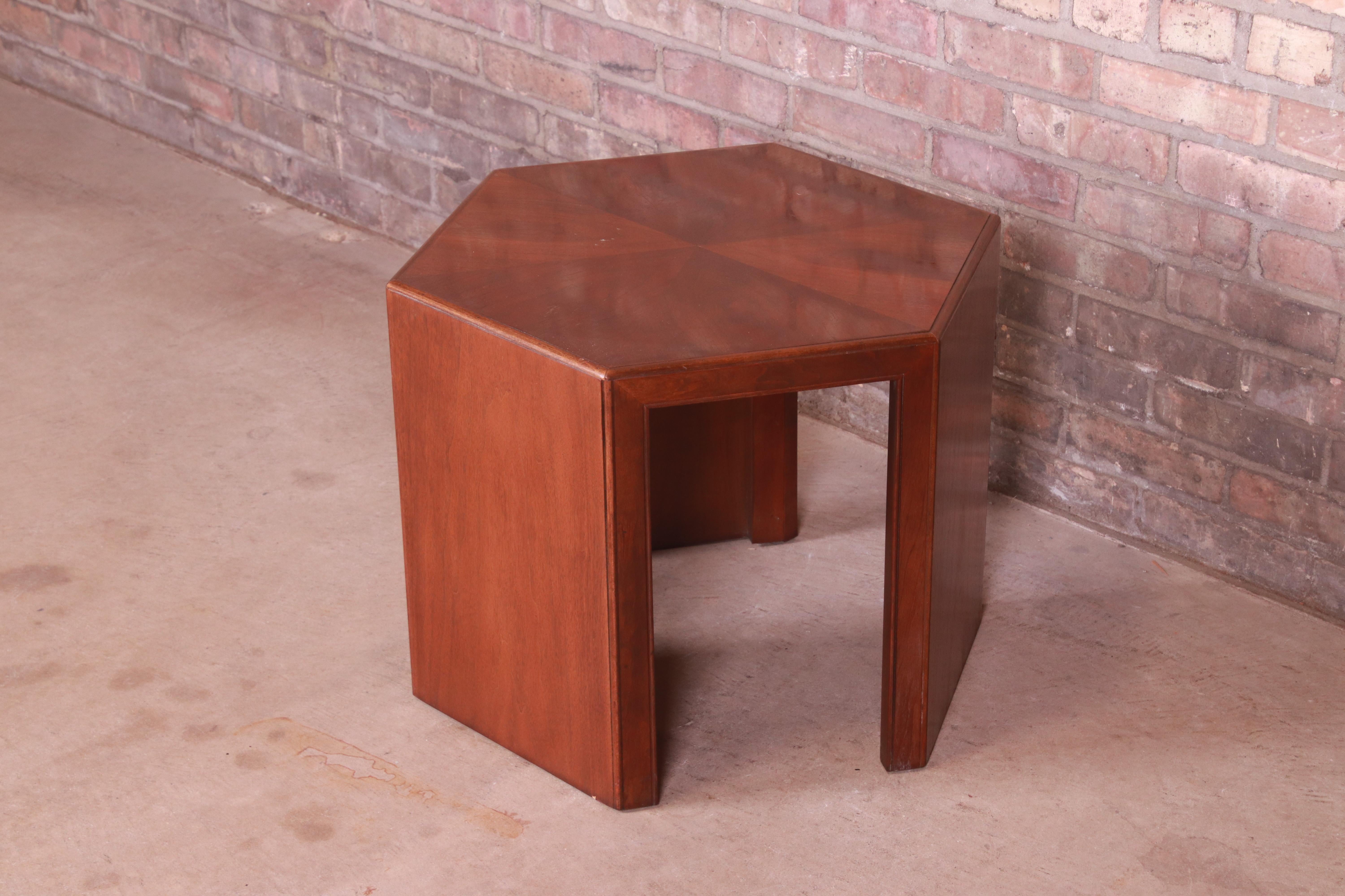 Baker Furniture Mid-Century Modern Walnut Hexagonal Side Table In Good Condition In South Bend, IN