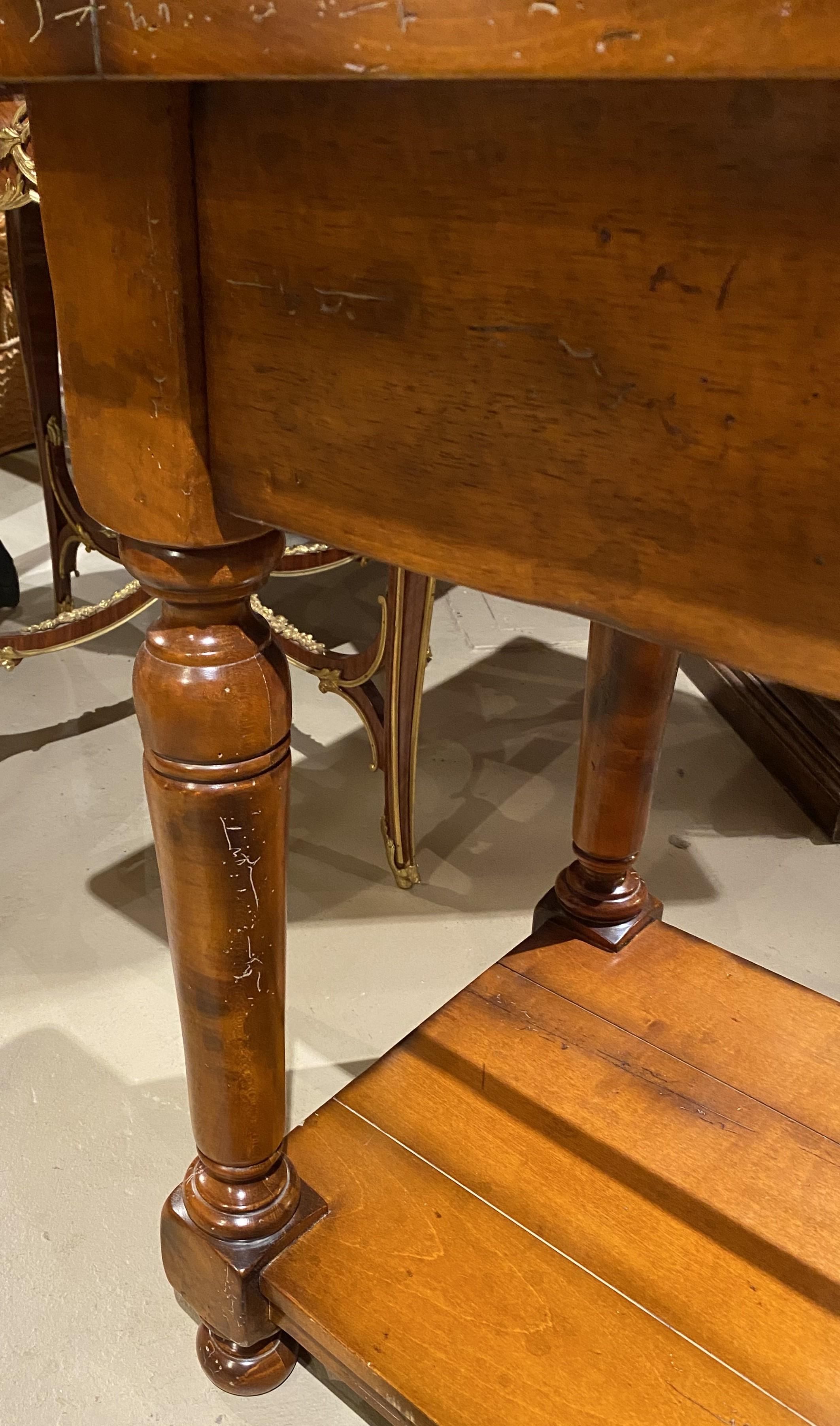 Console a un cassetto in stile francese di Baker Furniture Milling Road in vendita 6