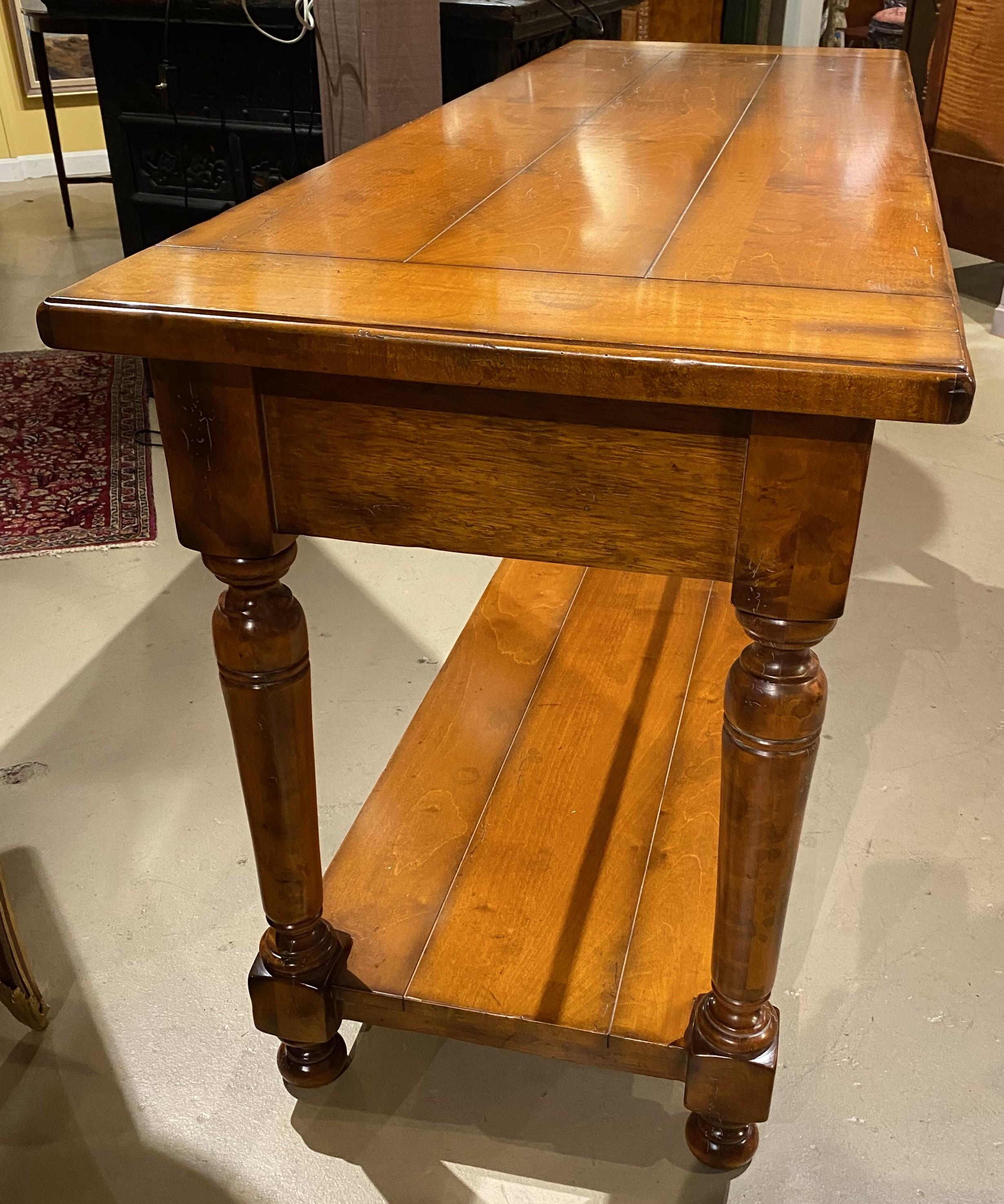 XX secolo Console a un cassetto in stile francese di Baker Furniture Milling Road in vendita