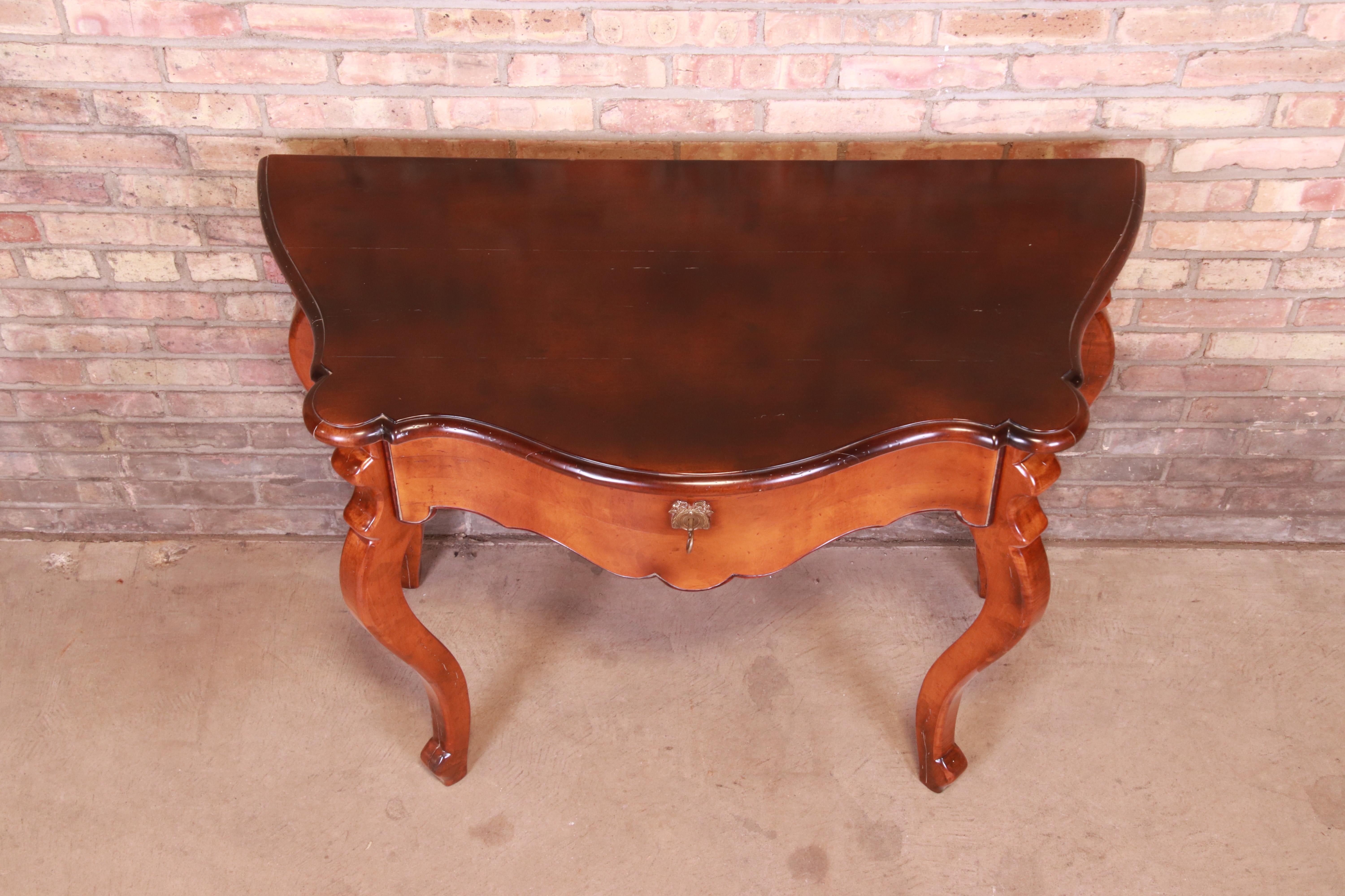 Baker Furniture Milling Road Italian Provincial Carved Maple Console Table In Good Condition For Sale In South Bend, IN
