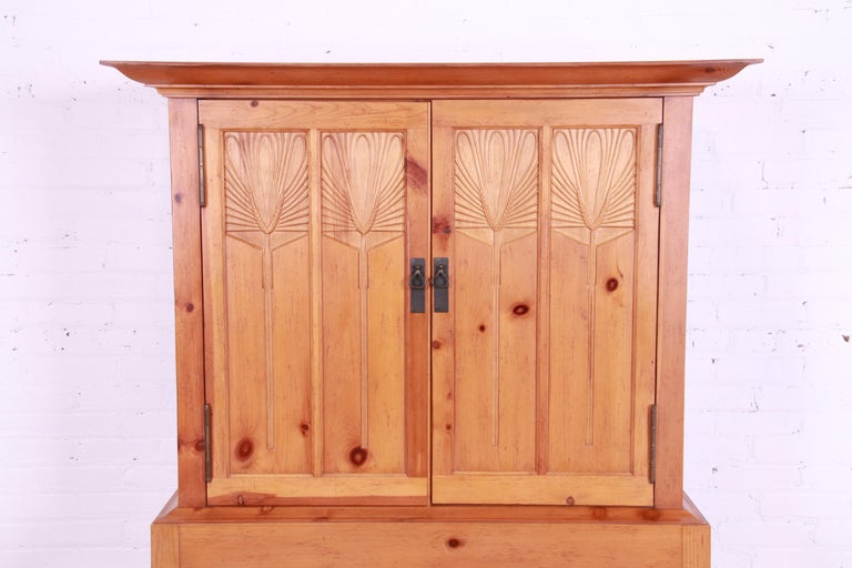 Brass Baker Furniture Milling Road Shaker Style Carved Pine Linen Press or Bar Cabinet For Sale