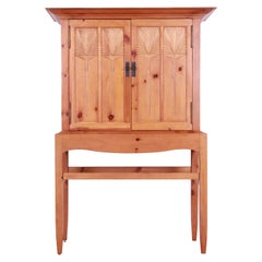 Meuble de rangement de presse ou de bar en pin sculpté de style Milling Road Shaker pour Baker Furniture