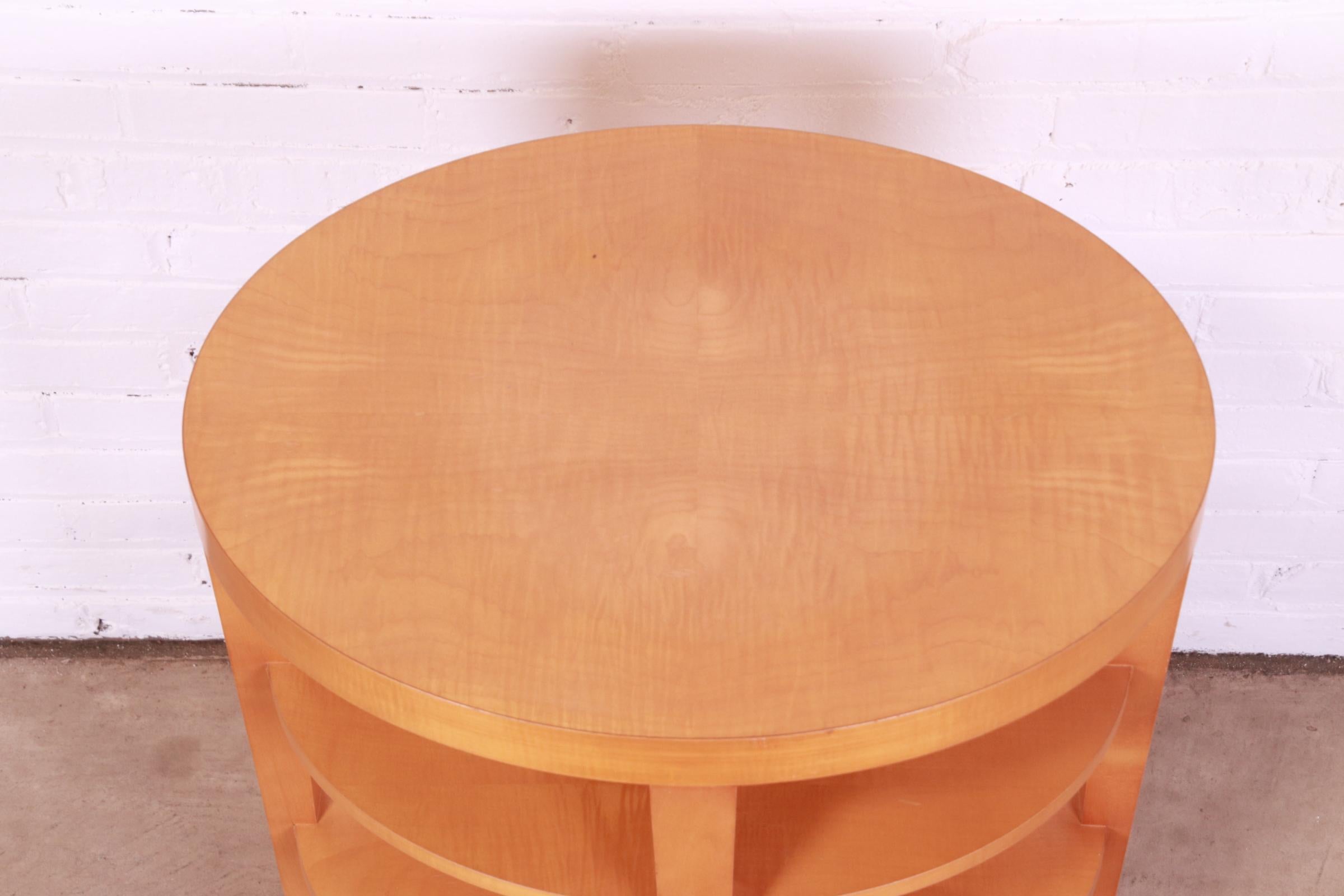 Table à thé ou table d'appoint Art déco moderne à quatre niveaux en érable de Baker Furniture en vente 3