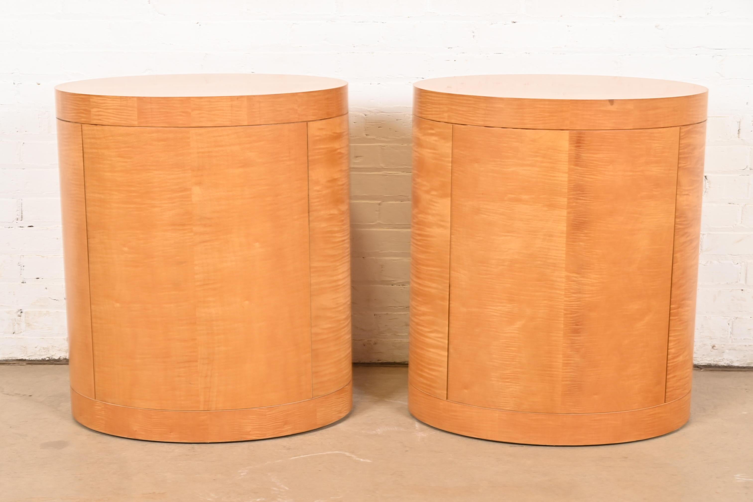 Baker Furniture Modern Art Deco Primavera Oval Nightstands, Pair For Sale 6