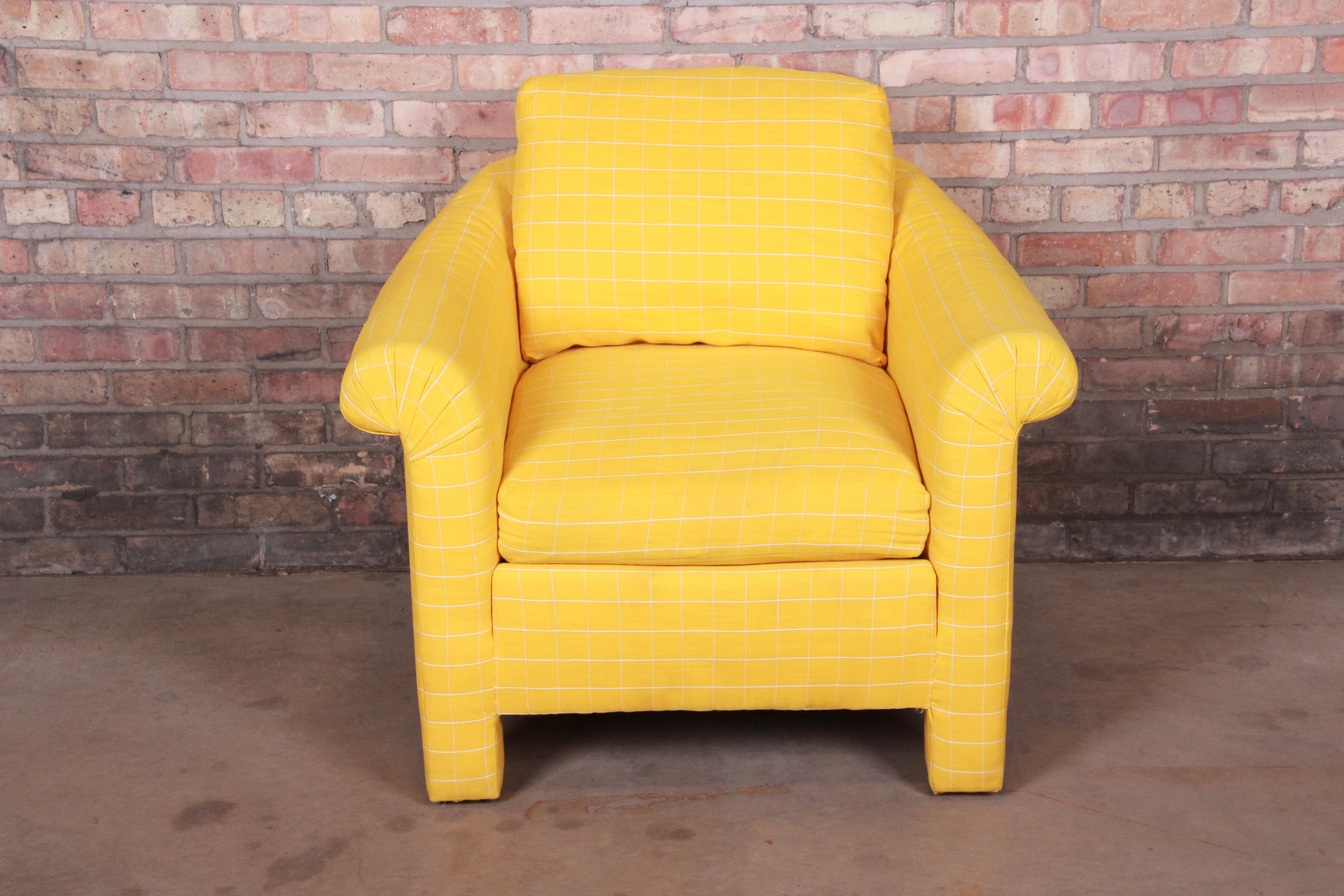 An exceptional modern down-filled club or lounge chair in vibrant yellow upholstery

By Baker Furniture

USA, 20th century

Measures: 36