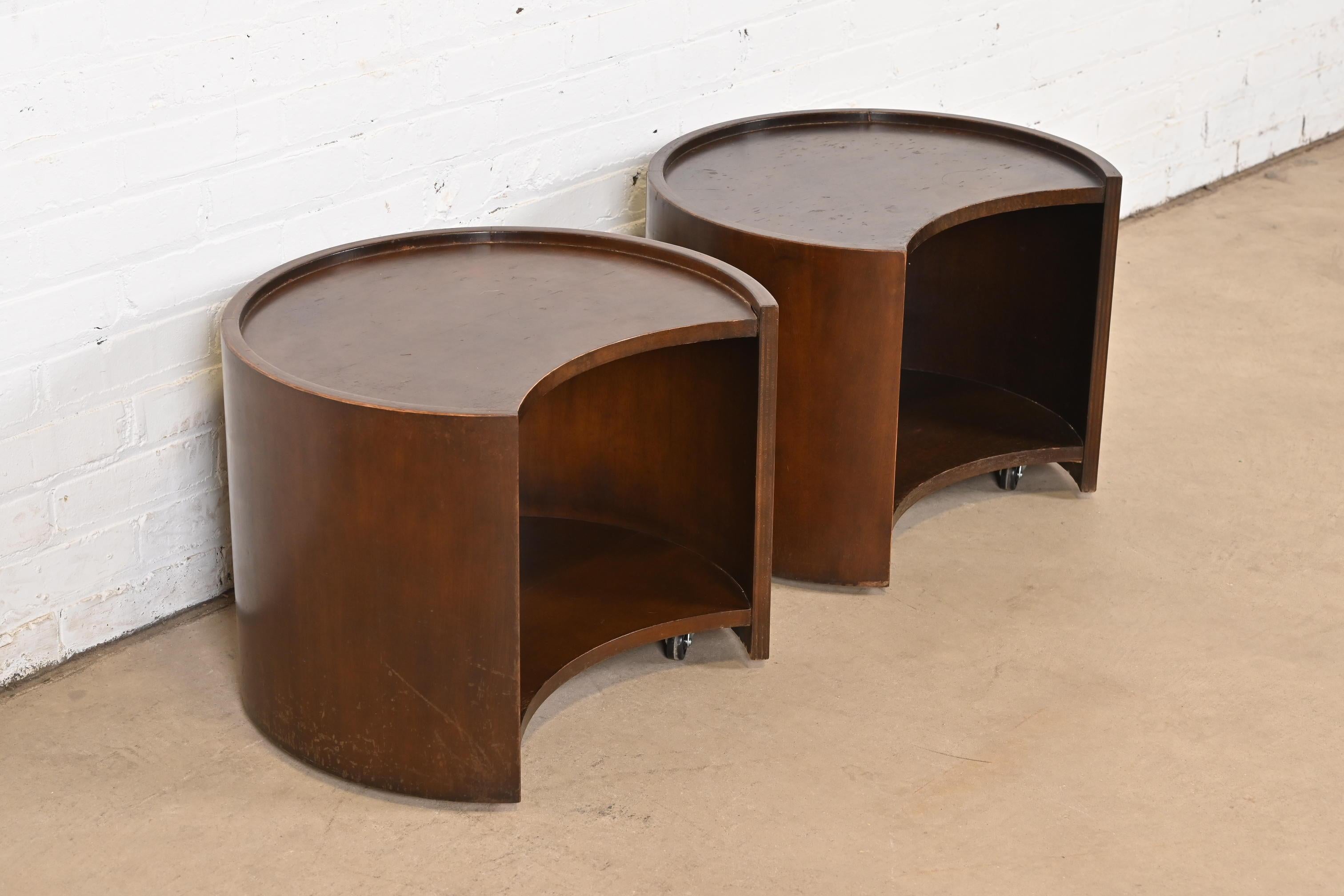 Late 20th Century Baker Furniture Modern Maple Concave Occasional Side Tables or Nightstands, Pair For Sale