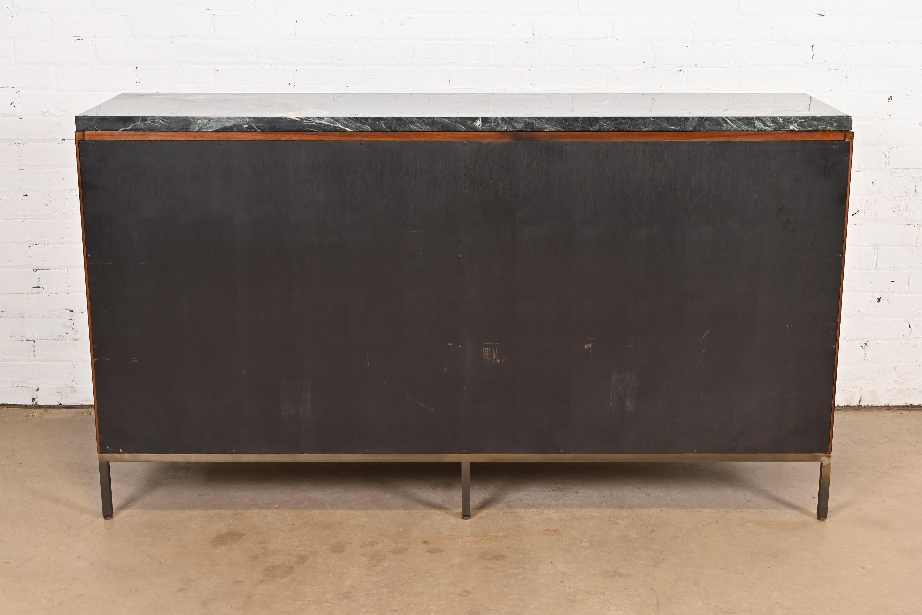 Buffet ou meuble de bar moderne avec plateau en marbre Baker Furniture 4