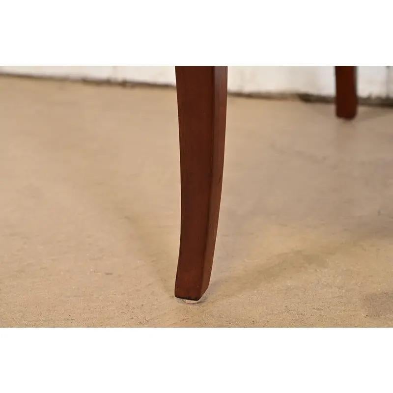 Baker Furniture Modern Regency Mahagoni Slipper Stühle oder Esszimmerstühle, Paar im Angebot 4