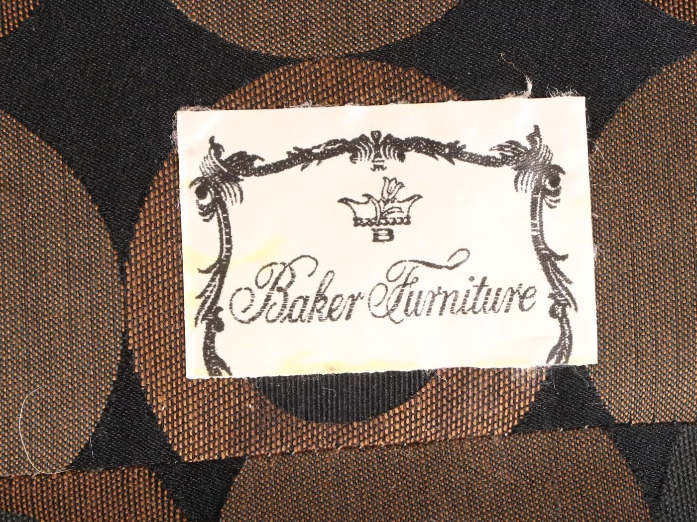 Baker Furniture Sedie da salotto moderne senza braccioli imbottite con ottomana in vendita 5