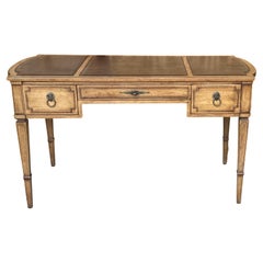Buró neoclásico de madera de frutal y cuero Baker Furniture Plat  Escritorio, Circa 1950s