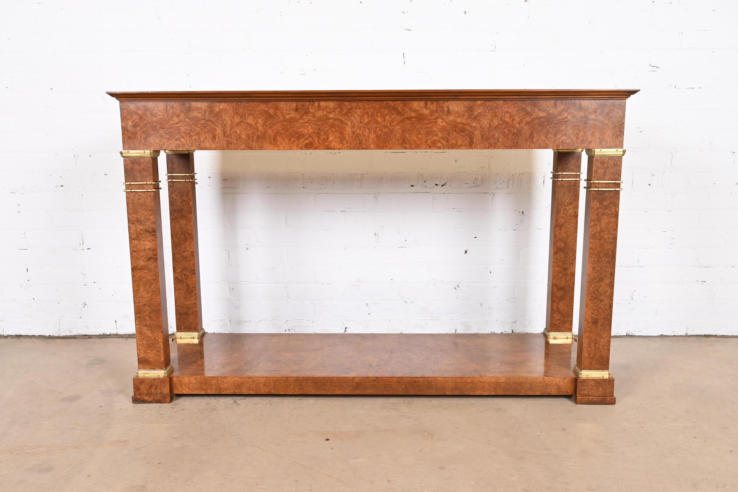 Baker Furniture Neoklassische Wurzelholz und montiert Messing Konsole oder Sofa Tisch im Angebot 9