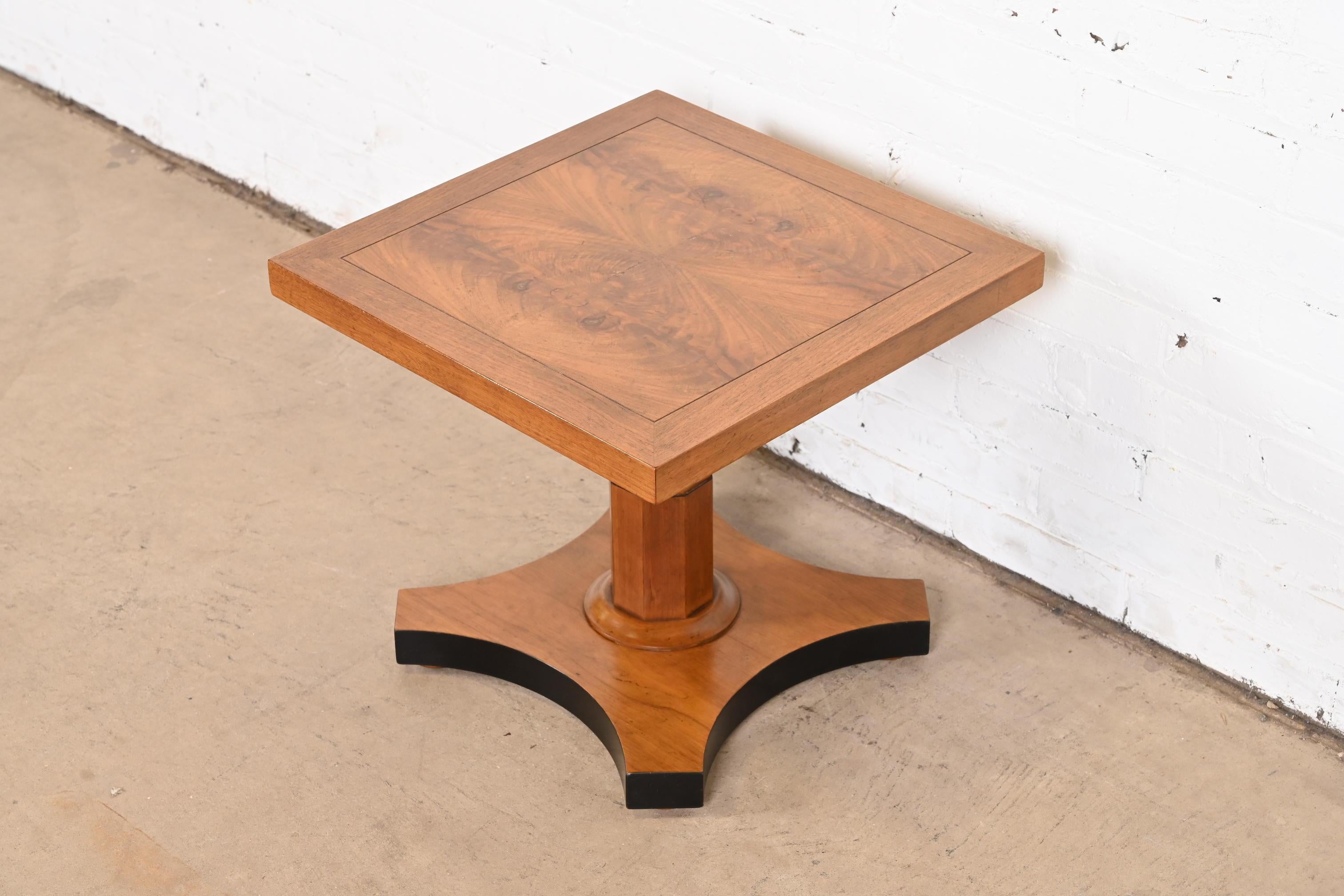 Baker Furniture Neoclassical Burled Walnut Pedestal Tea Table In Good Condition For Sale In South Bend, IN