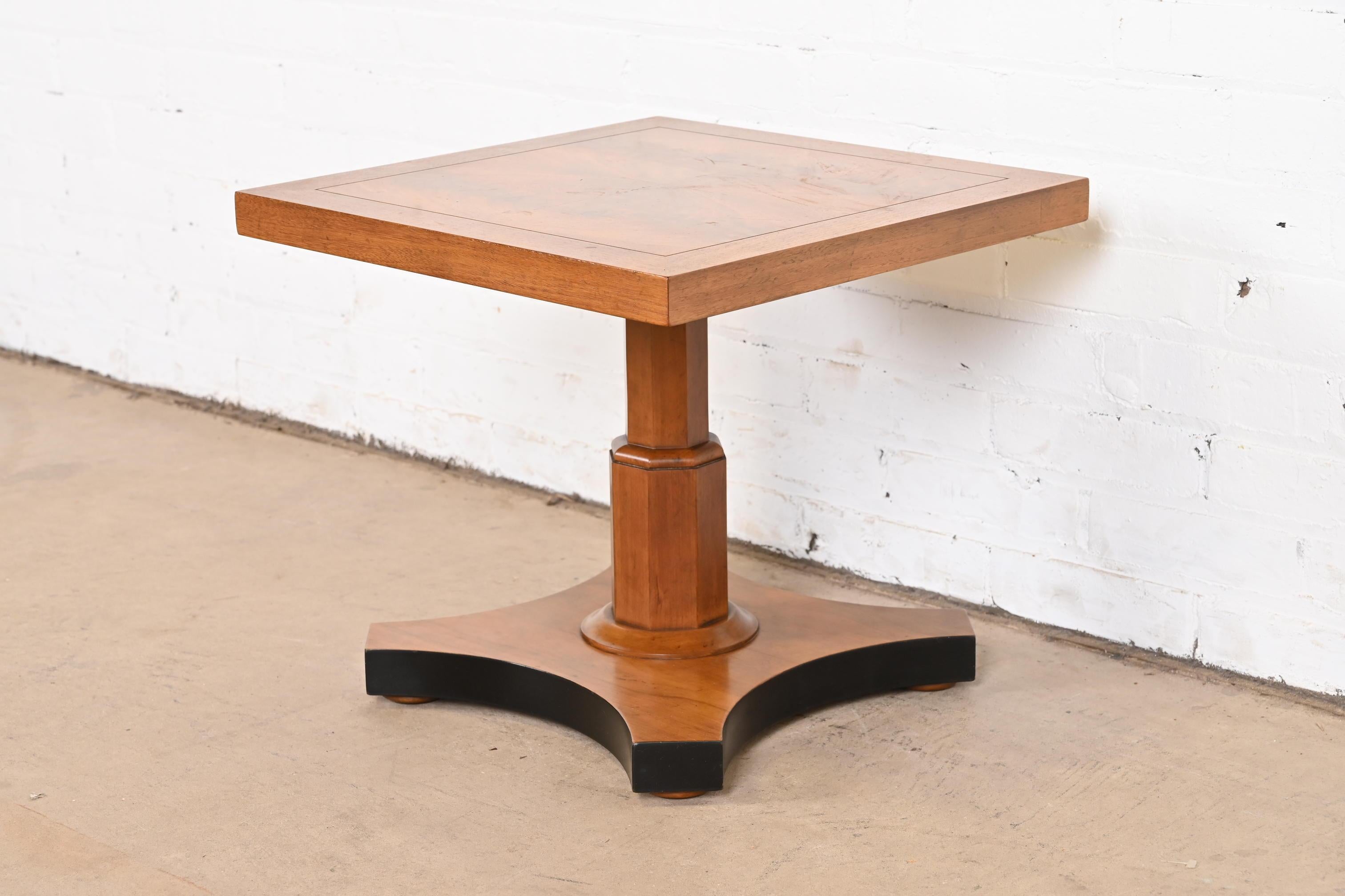 Mid-20th Century Baker Furniture Neoclassical Burled Walnut Pedestal Tea Table For Sale