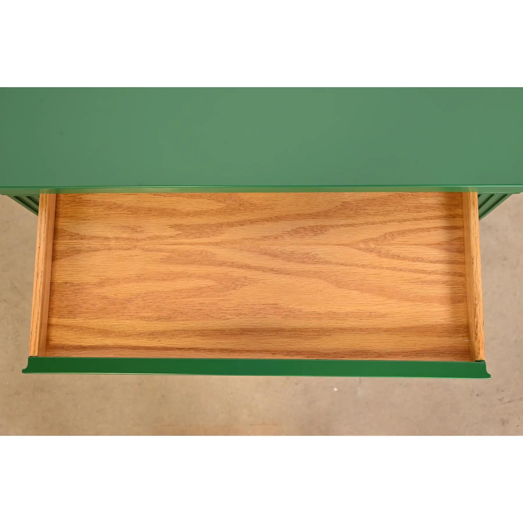 Baker Furniture Neoclassical Green Lacquered Mahogany Nightstands, Refinished For Sale 2