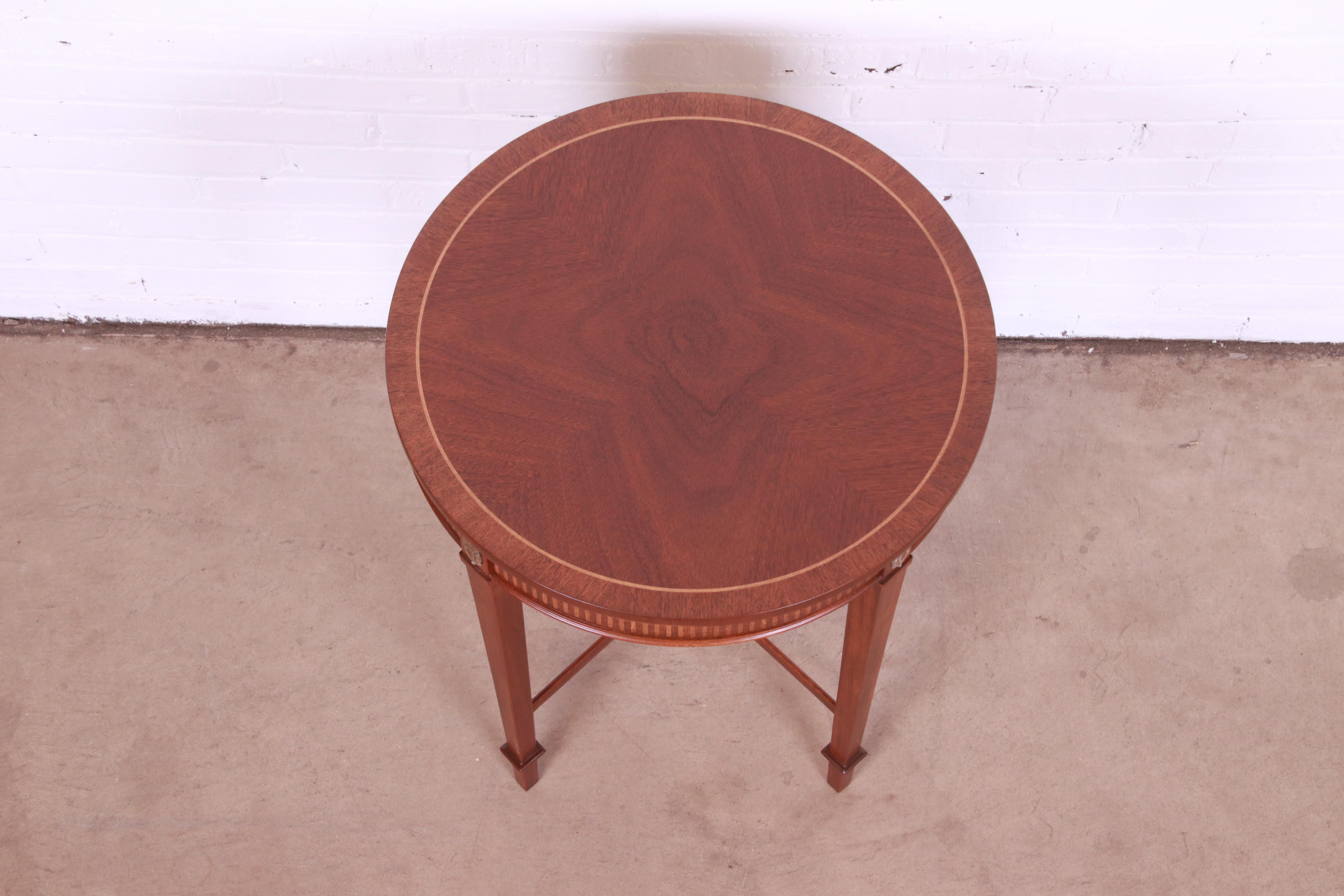 Baker Furniture Neoclassical Mahogany and Brass Tea Table, Newly Refinished For Sale 3