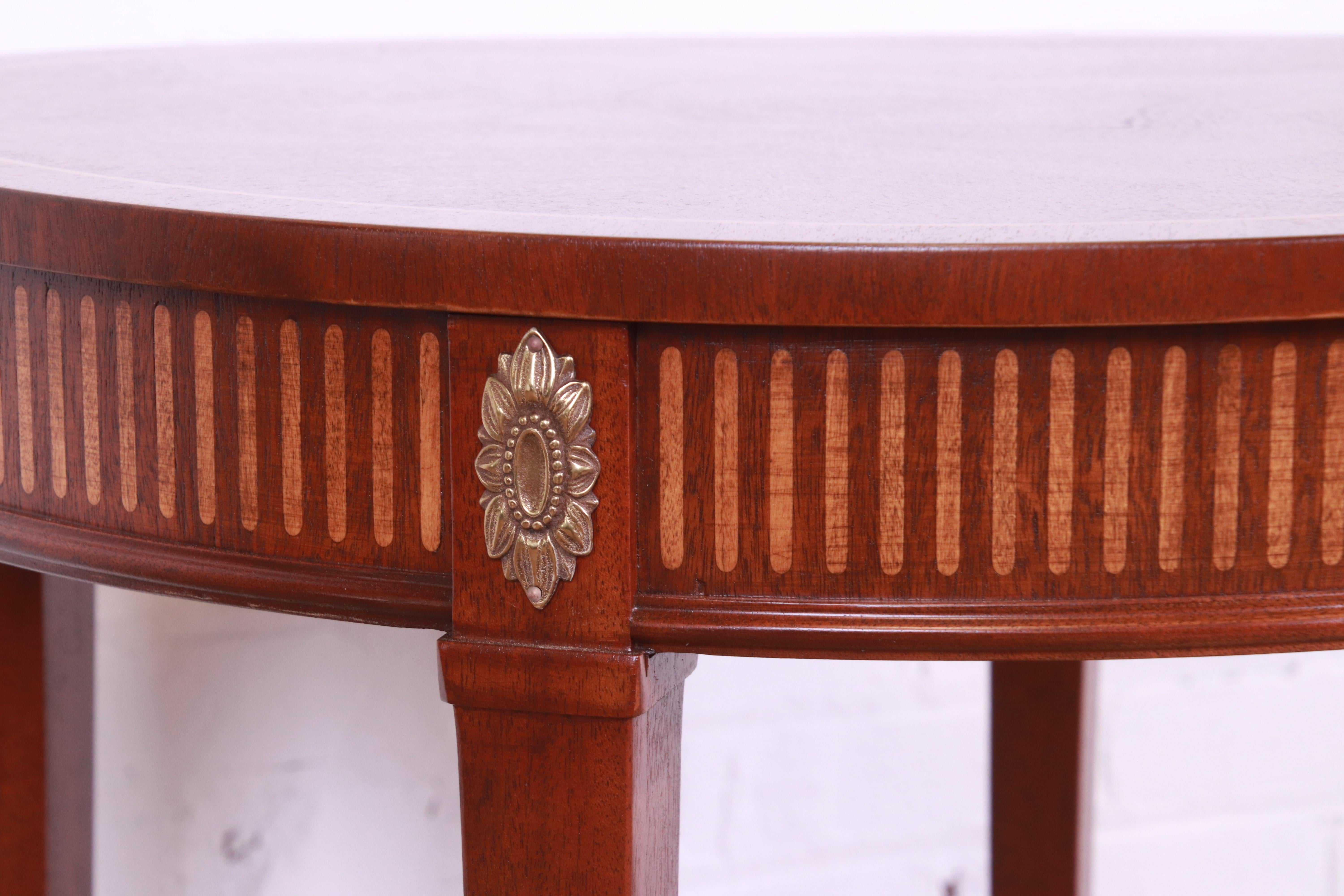 Baker Furniture Neoclassical Mahogany and Brass Tea Table, Newly Refinished For Sale 4